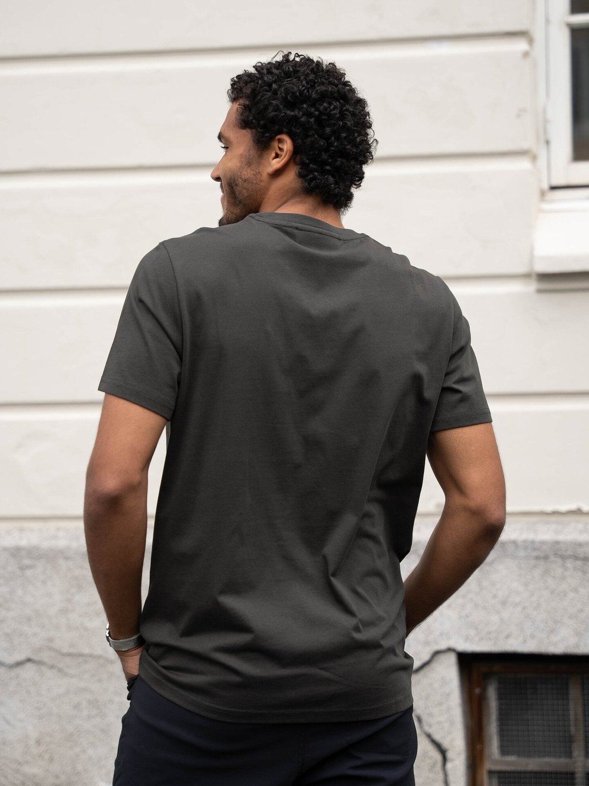 Peak Performance Logo Tee Olive Extreme