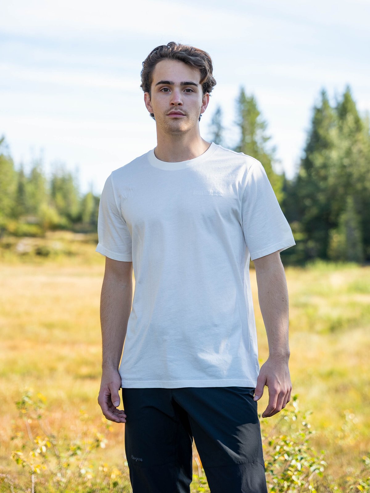 Peak Performance M Original Small Logo Tee OFFWHITE