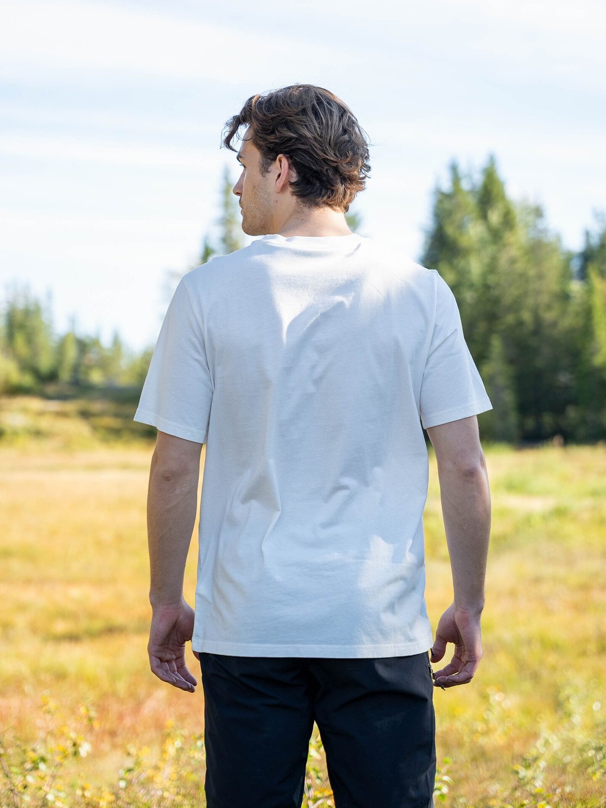 Peak Performance M Original Small Logo Tee OFFWHITE