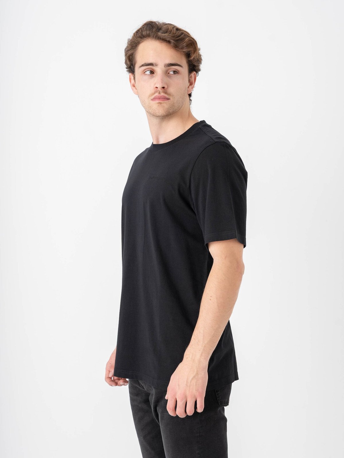 Peak Performance M Original Small Logo Tee BLACK