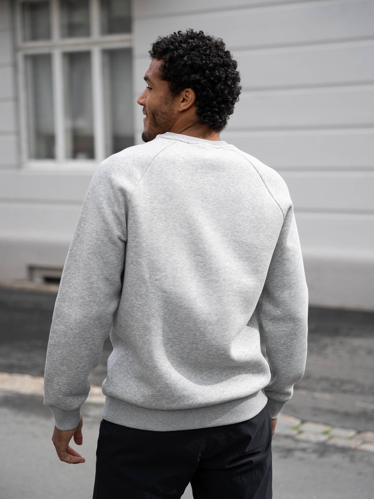 Peak Performance M Original Crew Grey Melange (M03) / Black (050)