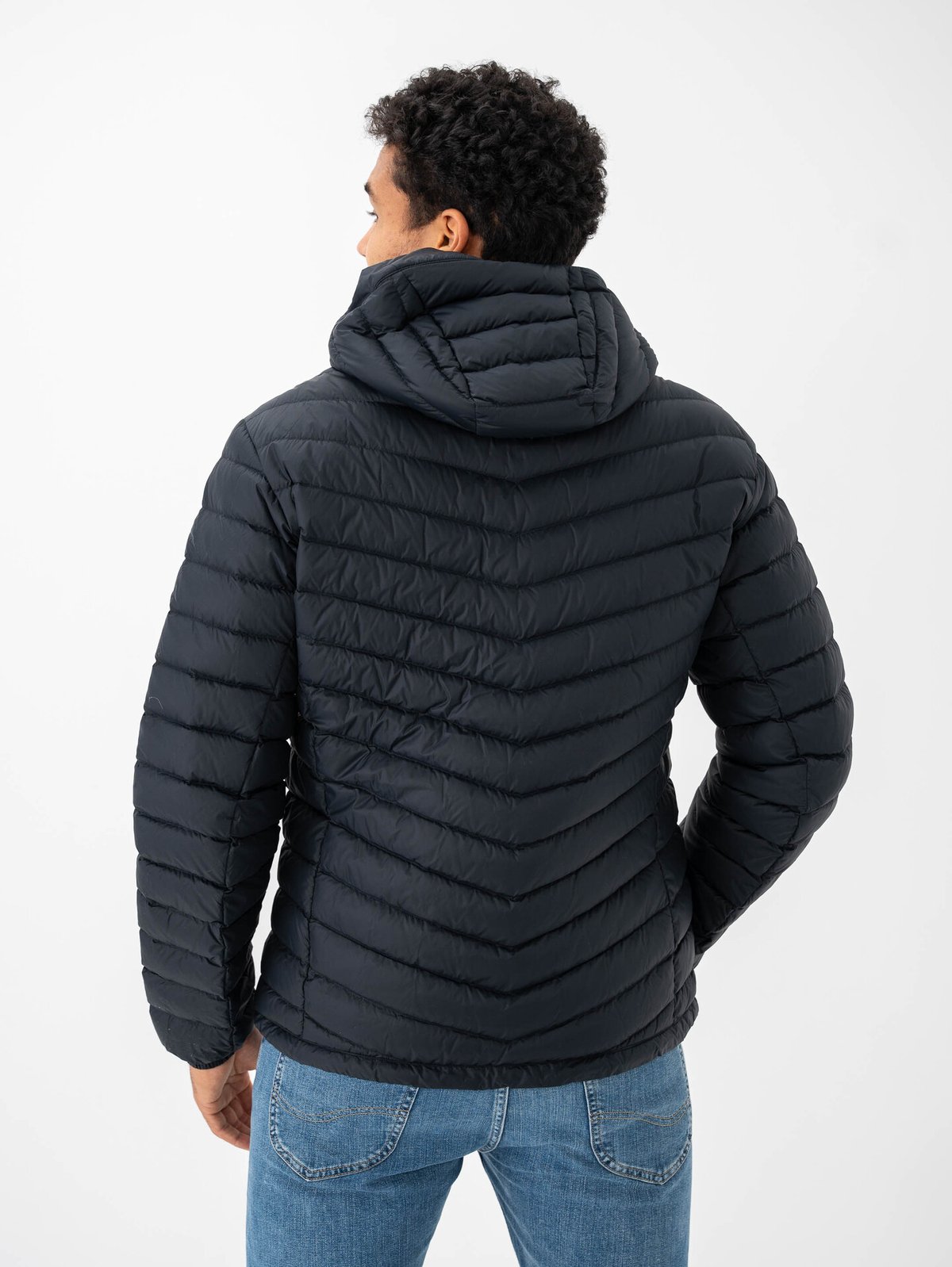 Peak Performance Frost Down Hood Jacket Black