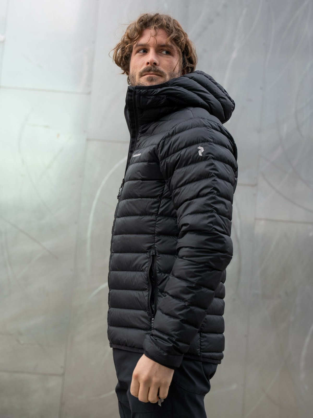 Peak Performance Down Liner Hood Jacket Sort