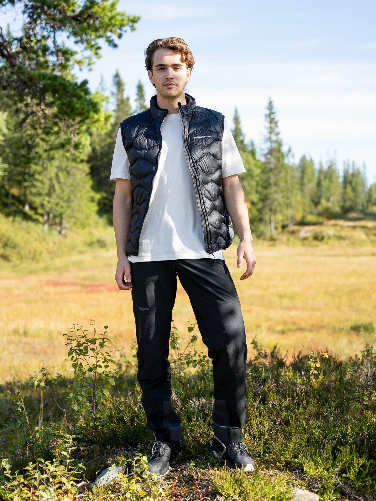 Peak Performance Helium Down Vest Men BLACK