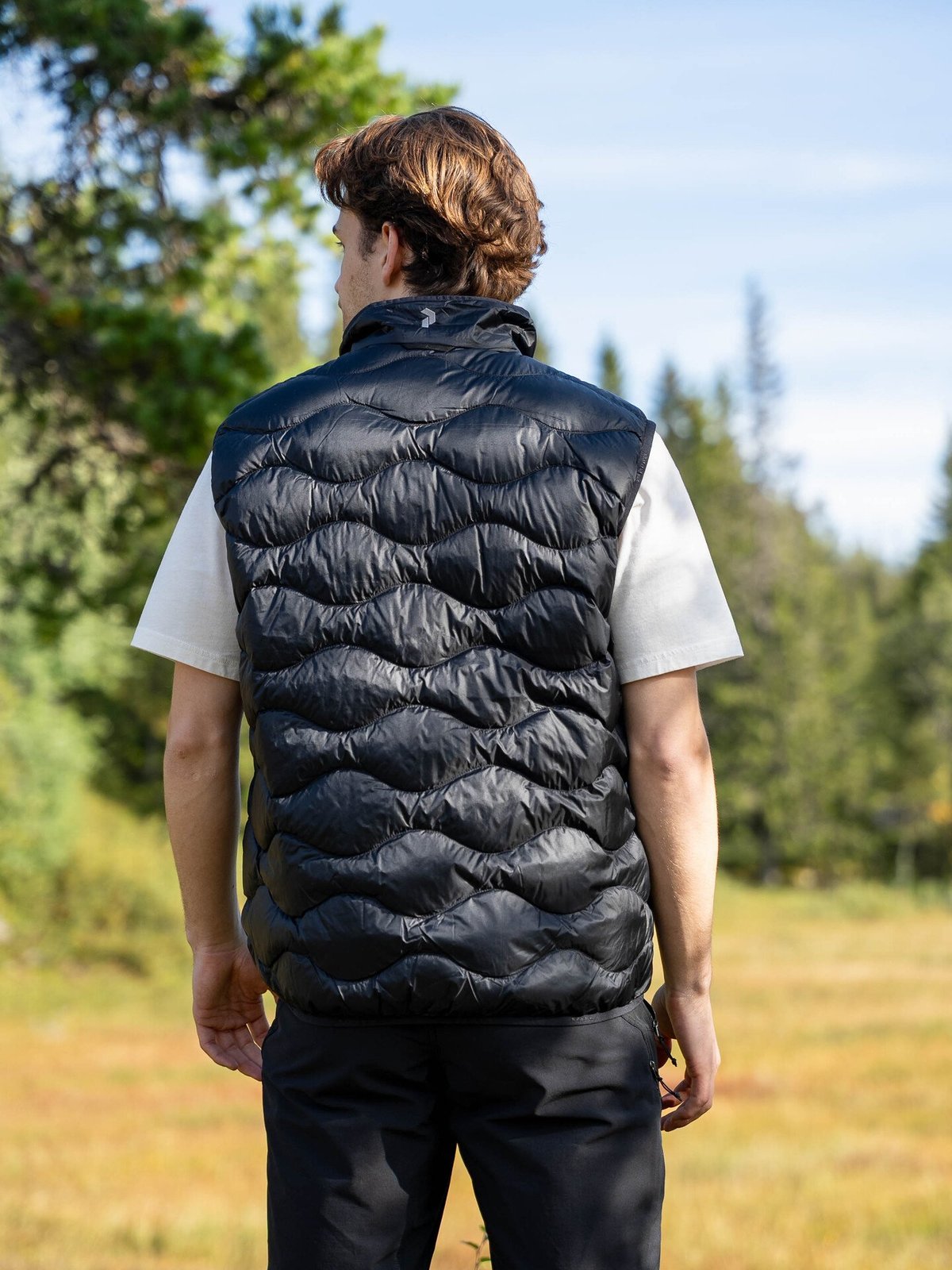 Peak Performance Helium Down Vest Men BLACK