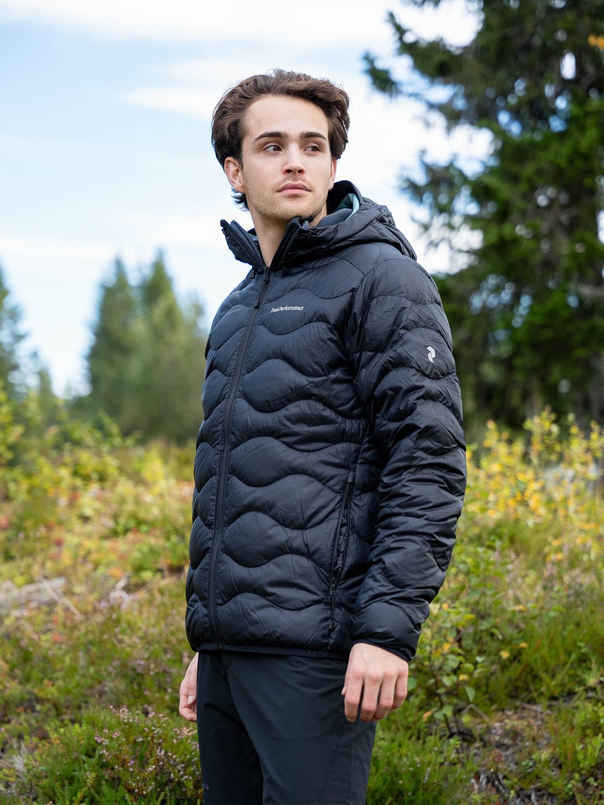 Peak Performance Helium Down Hood Jacket Men BLACK