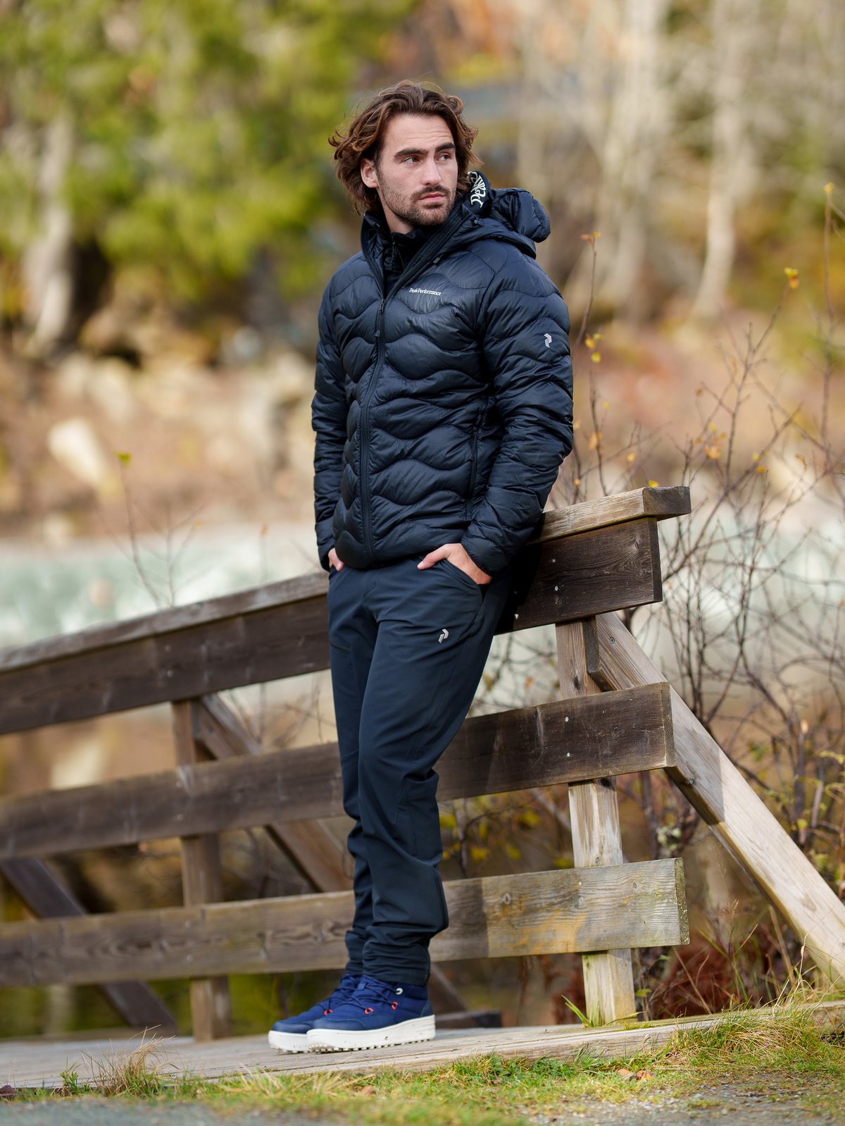 Peak Performance Helium Down Hood Jacket Men BLACK
