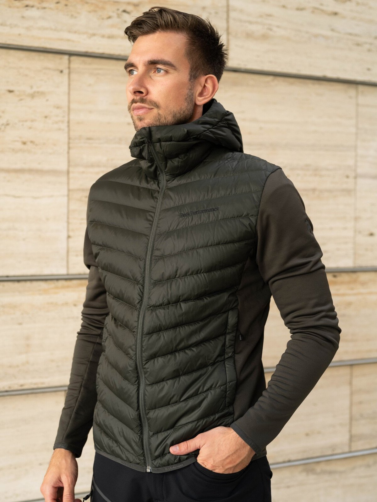 Peak Performance Frost Down Hybrid Hood Olive extreme