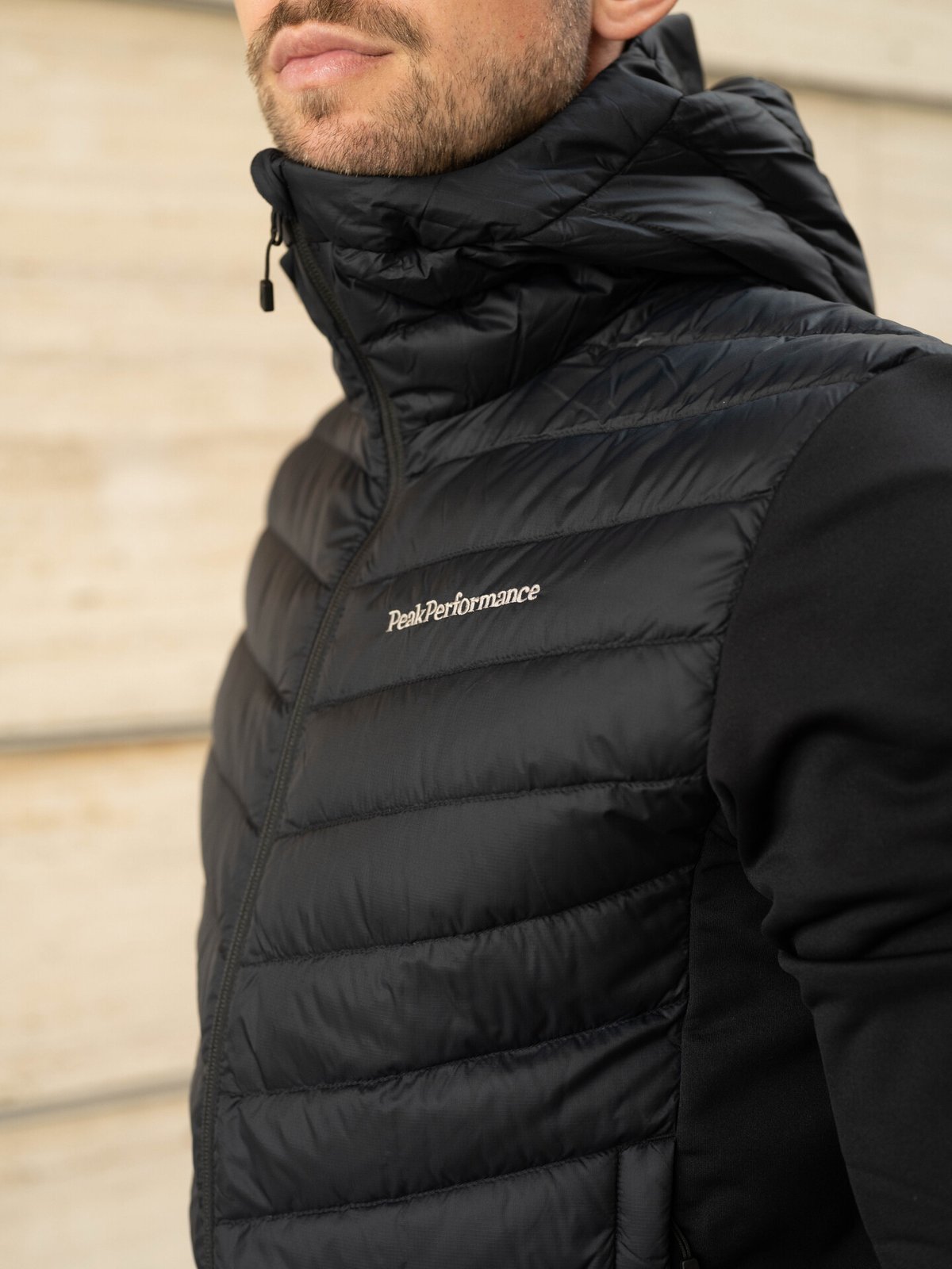 Peak Performance Frost Down Hybrid Hood Black