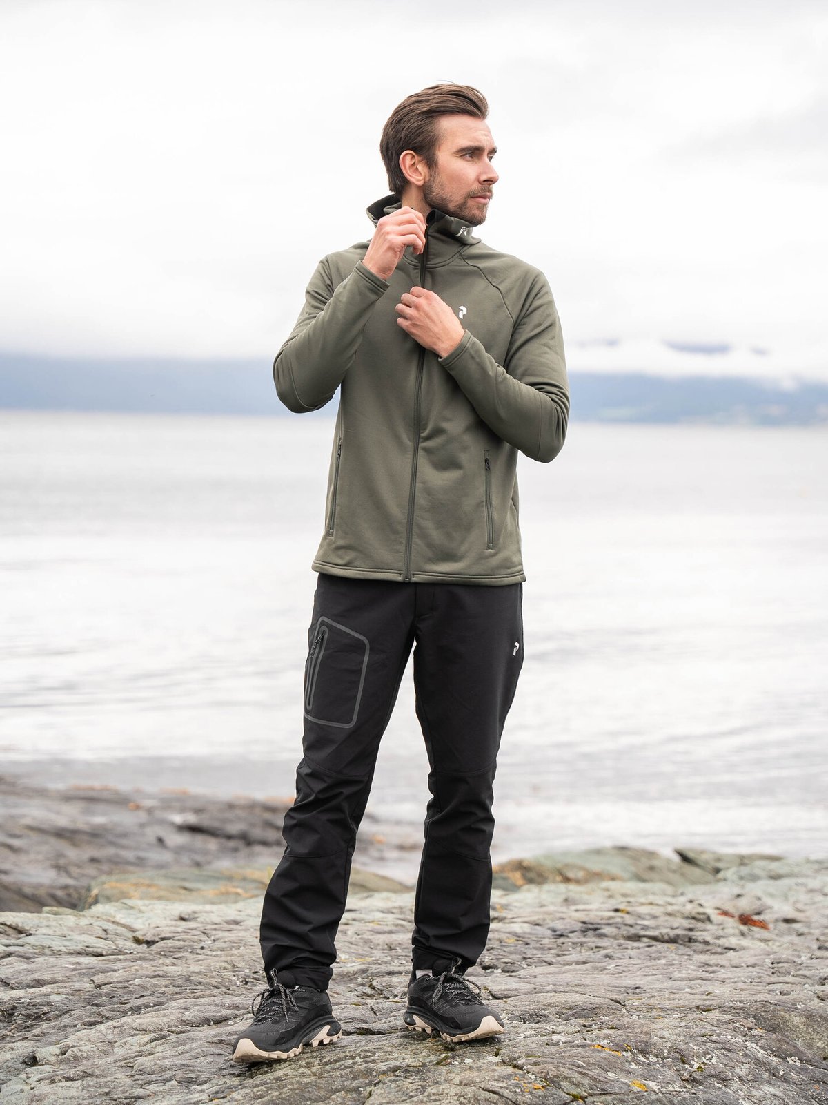 Peak Performance Rider Zip Hood Pine Needle