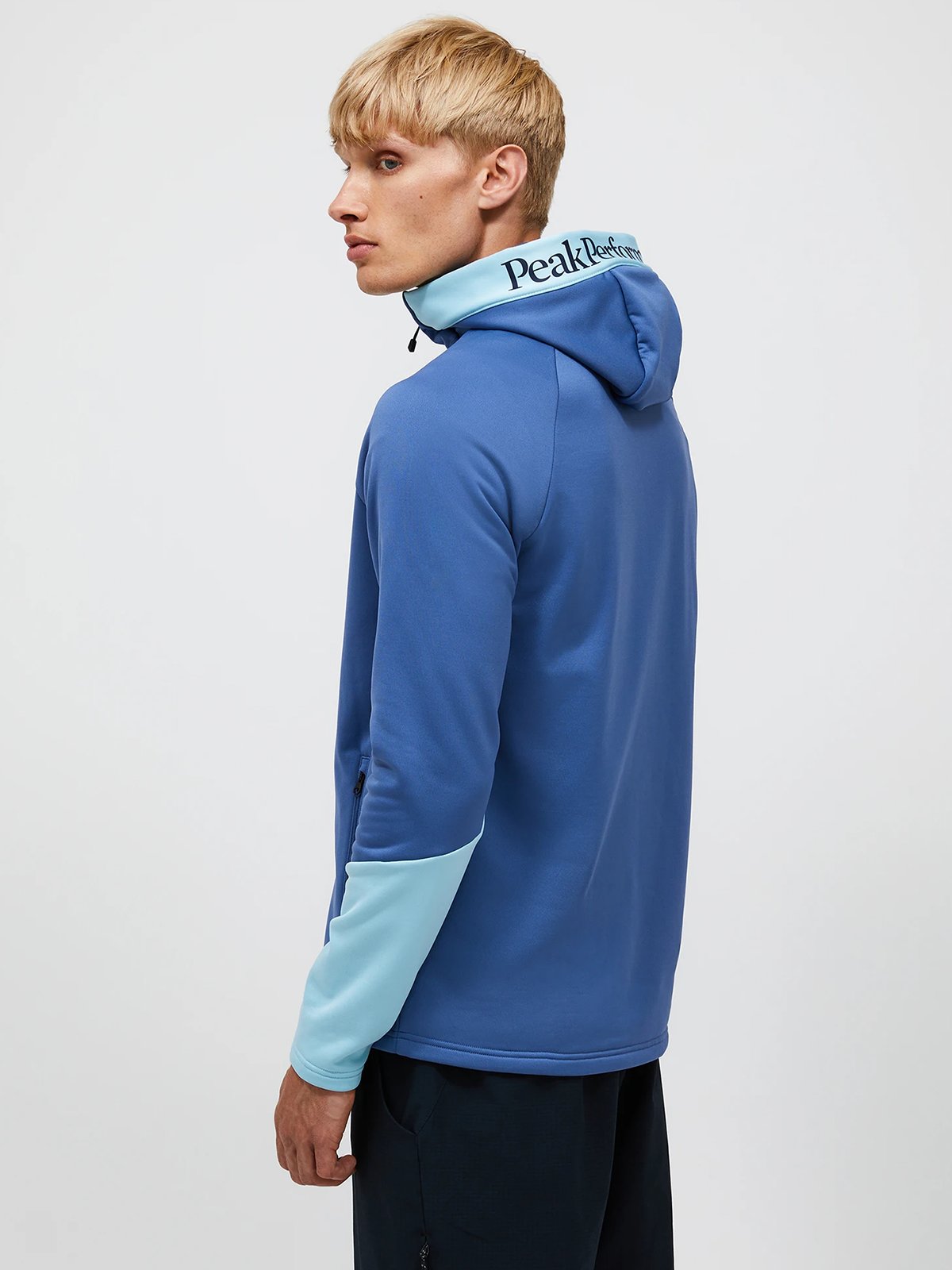 Peak Performance Rider Essentials Zip Hood Summit Sky / Snowmelt