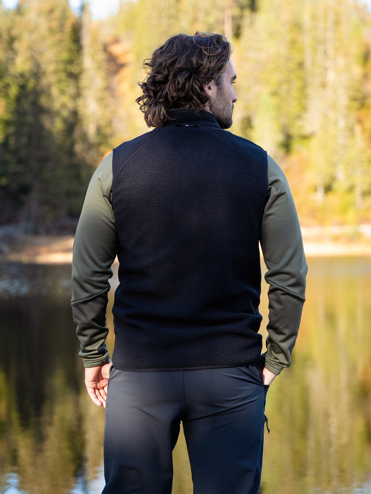 Peak Performance NatureRush Pile Vest Men Black