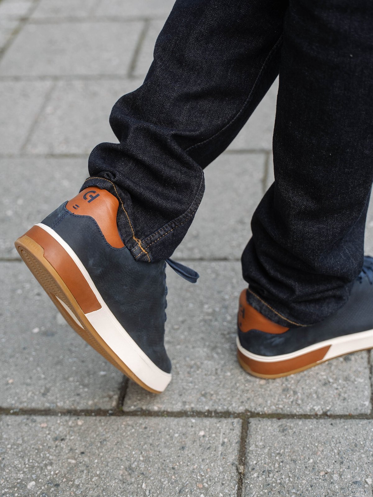Cole Haan GrandPro Angleace Sneaker Navy Blazer / British Tan / Gum