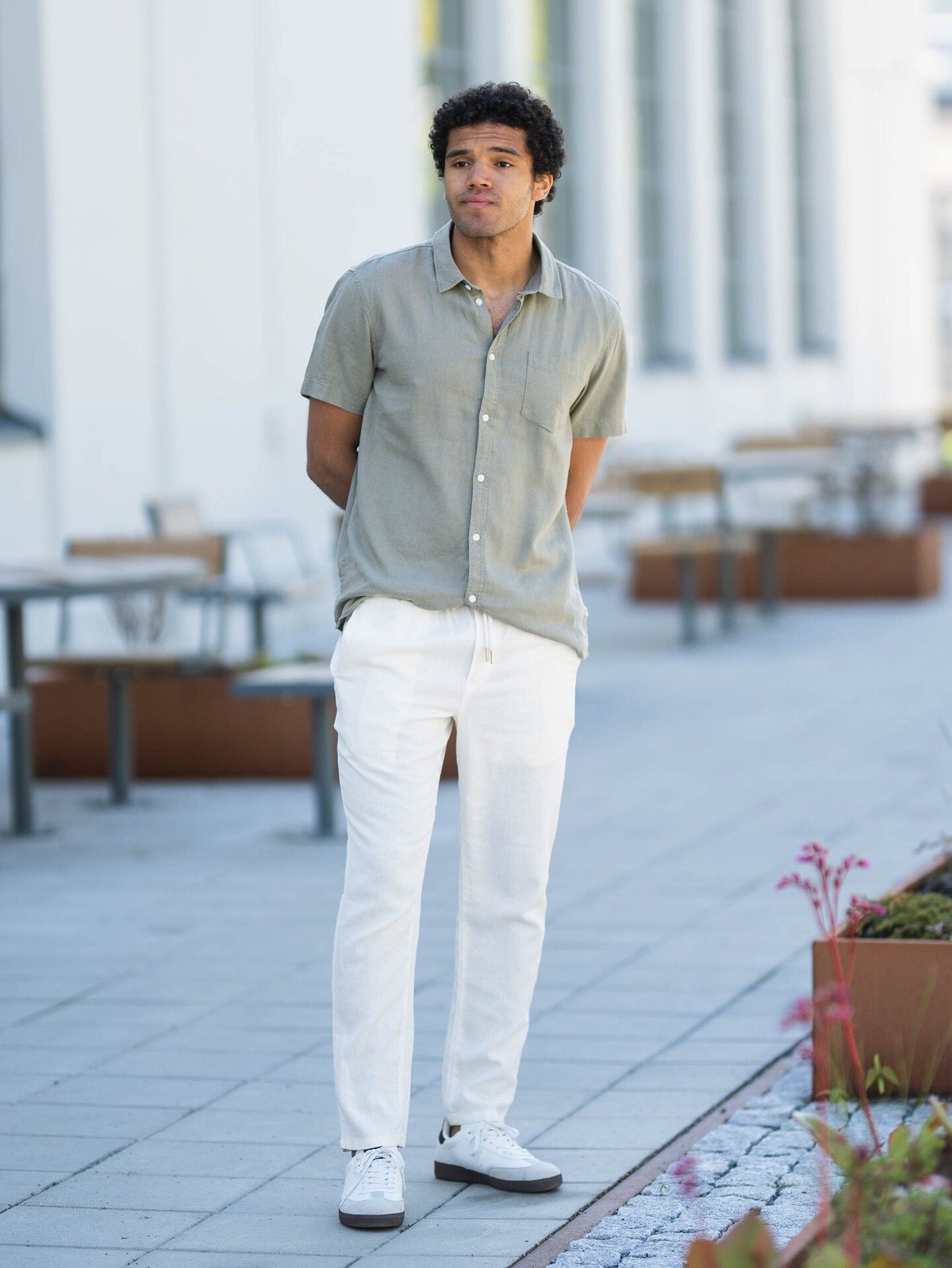 Solid Taiz Pants Off White