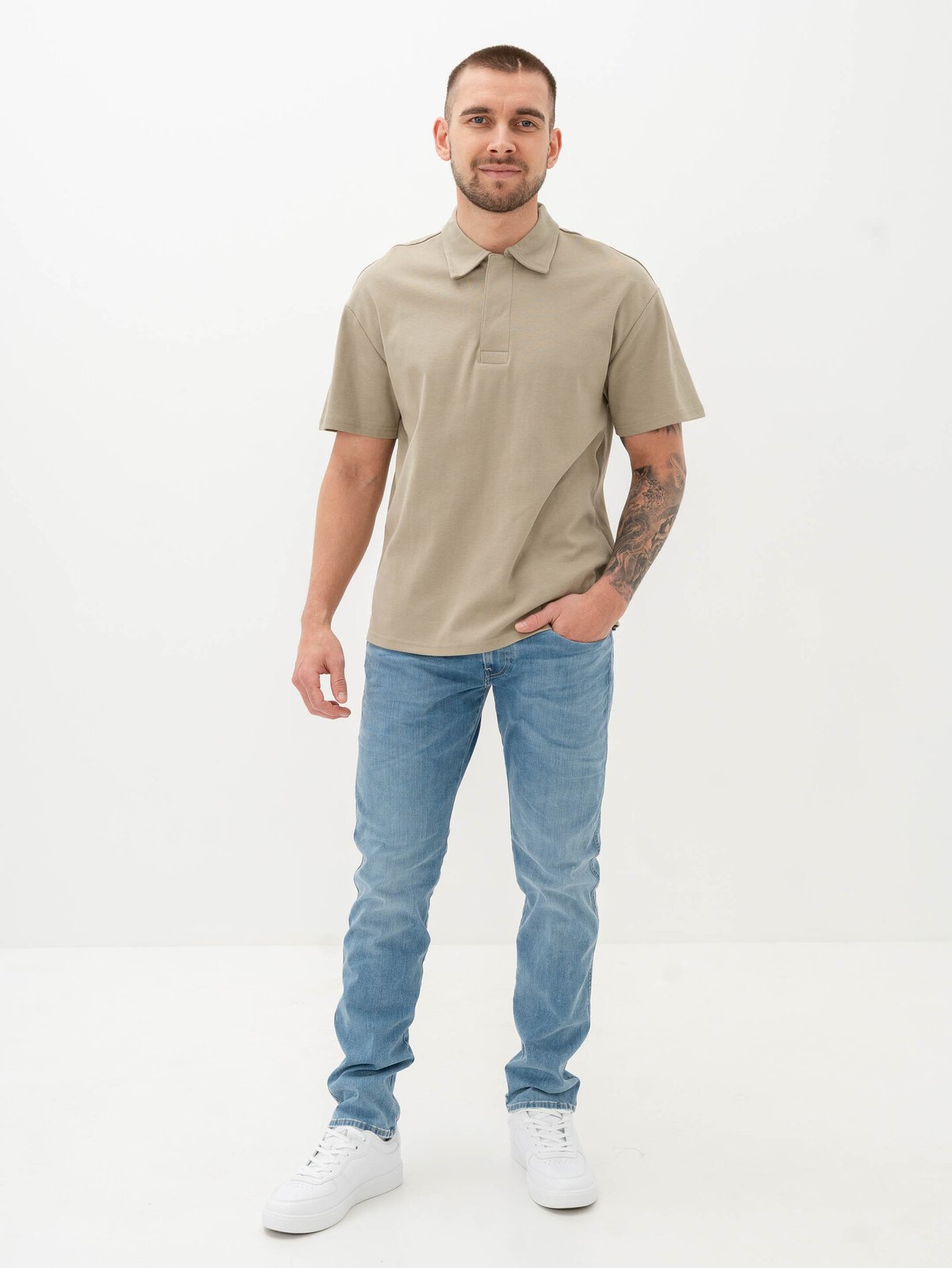 Solid Oswald Tee Laurel Oak