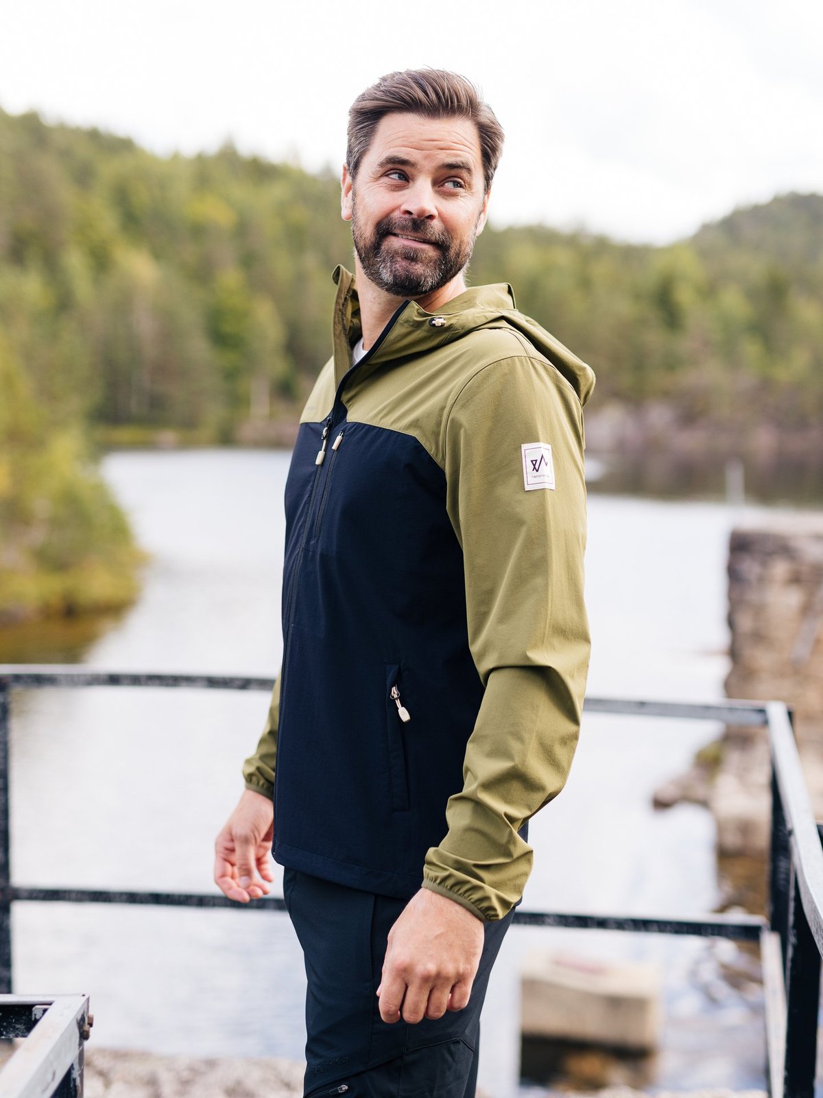 Twentyfour 1222 Windbreaker Oliven