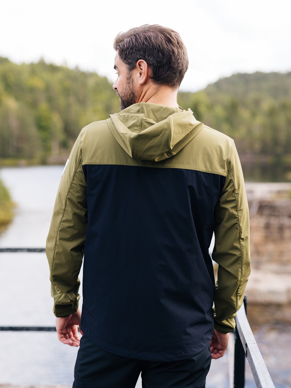 Twentyfour 1222 Windbreaker Oliven