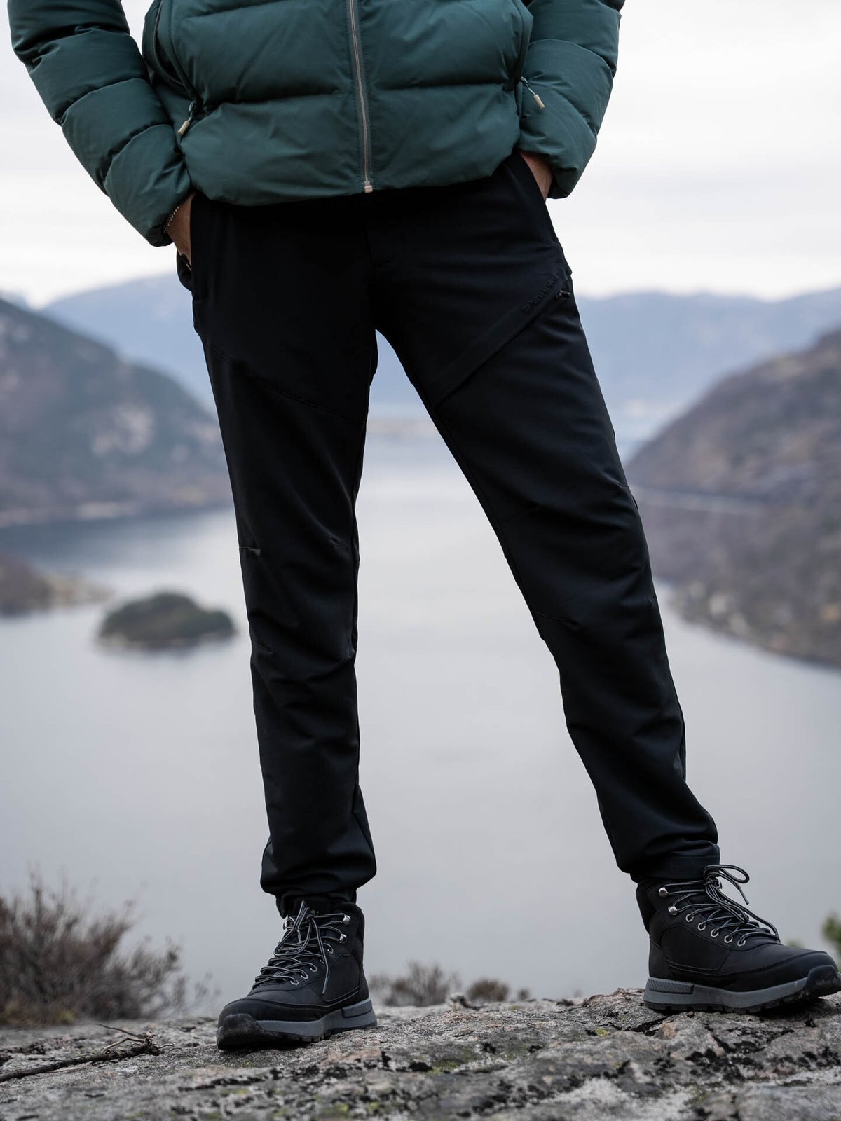 Twentyfour Flåm 2.0 Light Softshell Bukse Sort