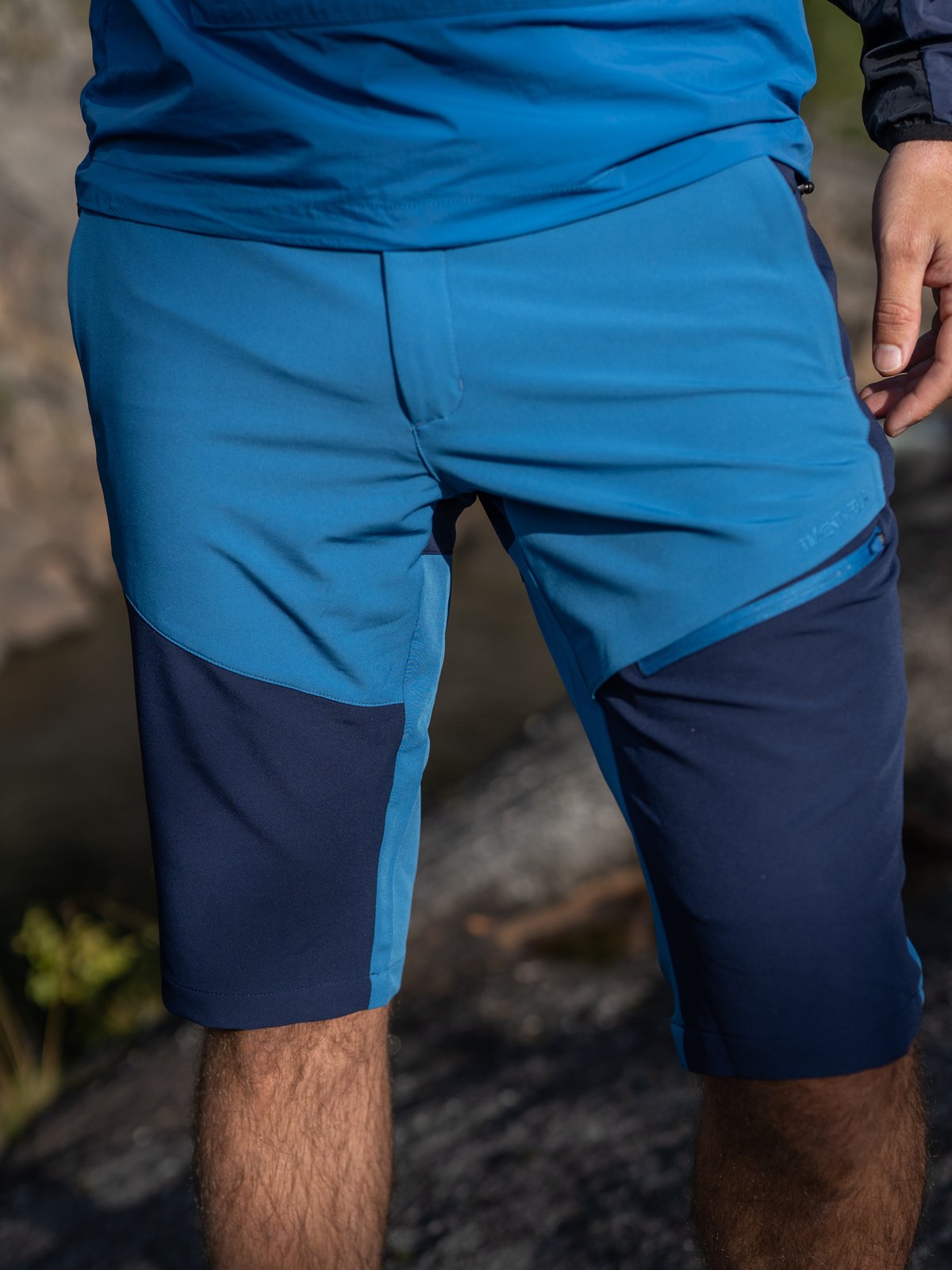 Twentyfour Flåm 2.0 Light Softshell Lang Shorts Blå