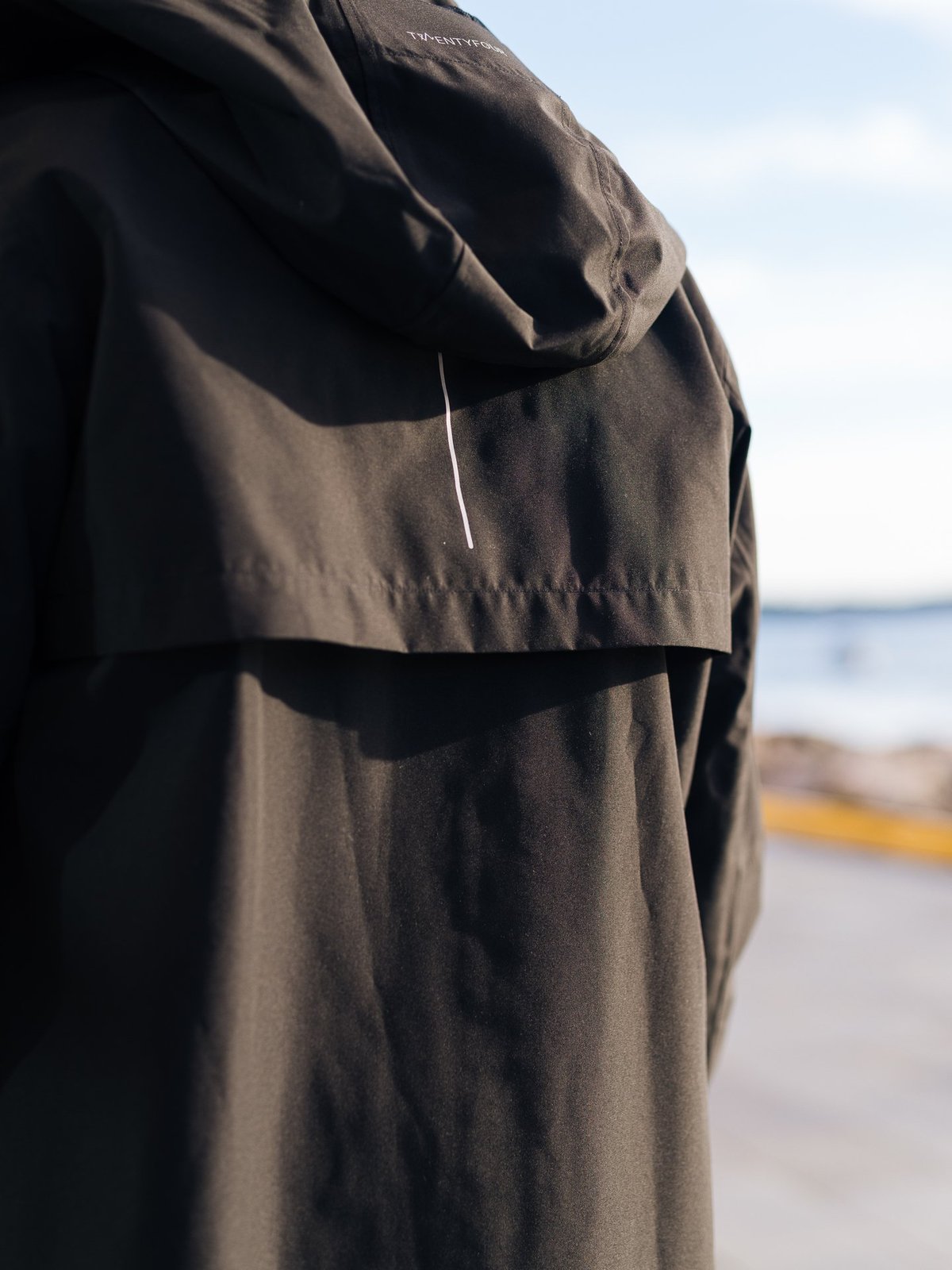 Twentyfour Mode 2L Trench Sort