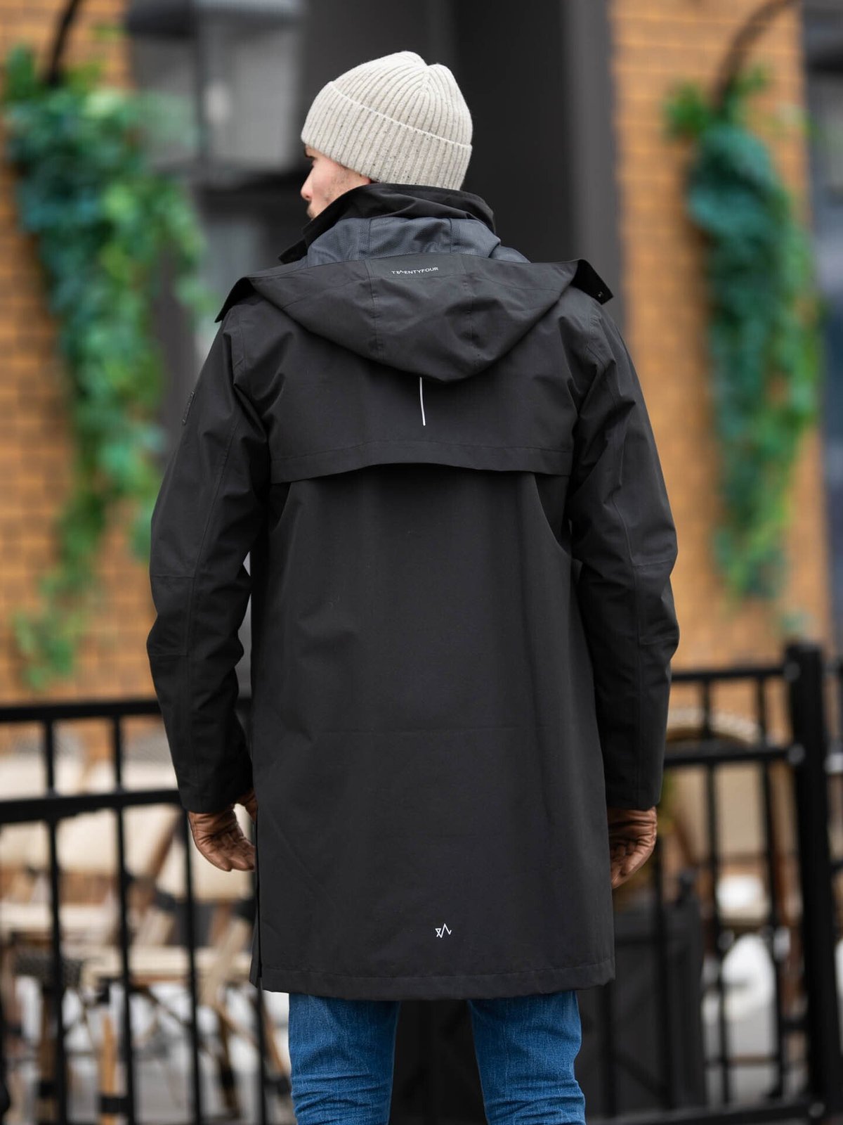 Twentyfour Mode 2L Trench Sort