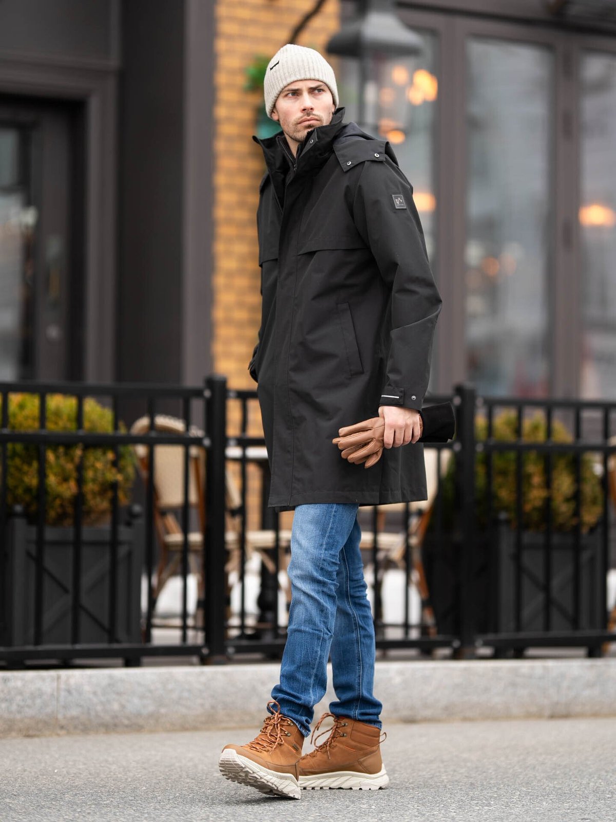 Twentyfour Mode 2L Trench Sort