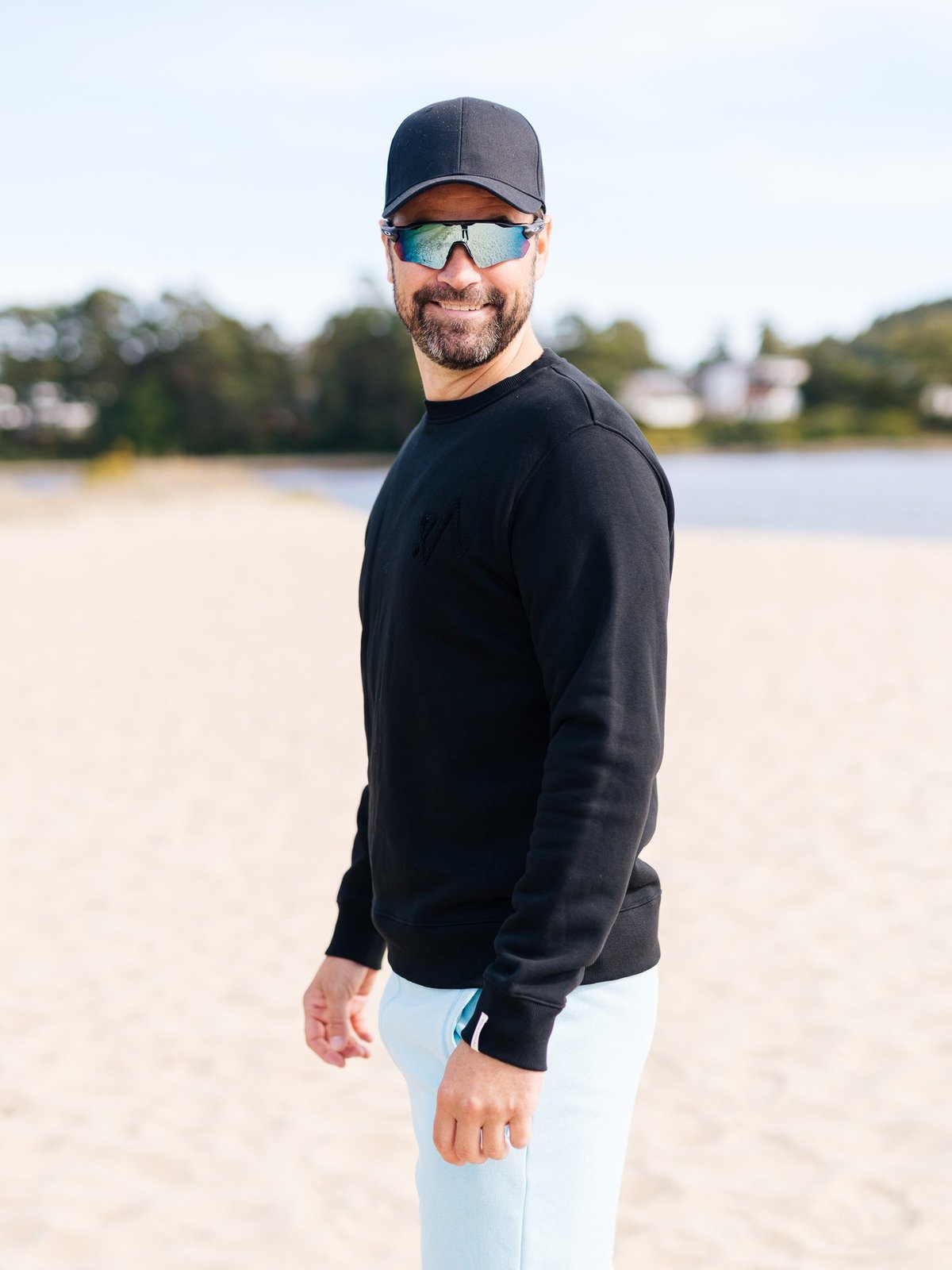 Twentyfour Logo Genser Sort