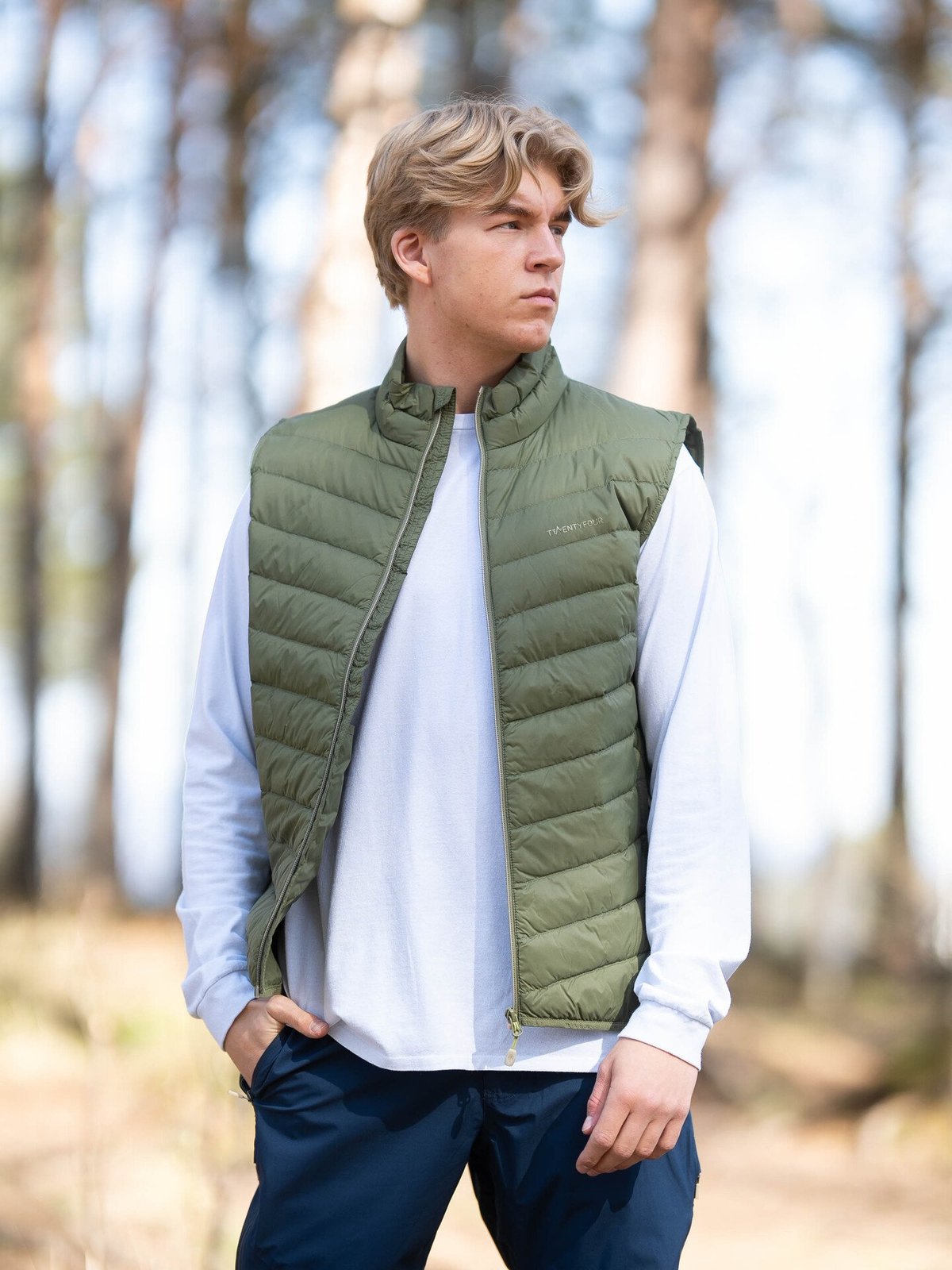 Twentyfour Finse Super Light Dunvest Furu