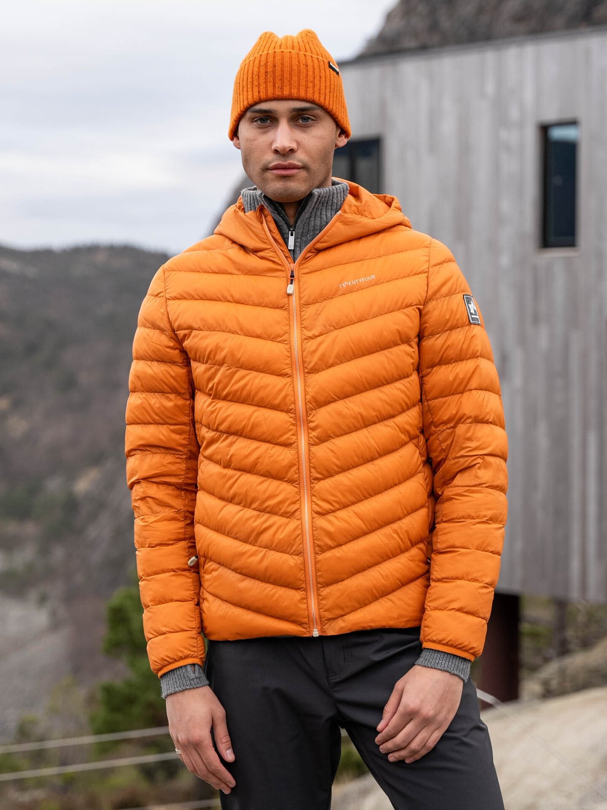 Twentyfour Finse Super Light Dunjakke Rustorange