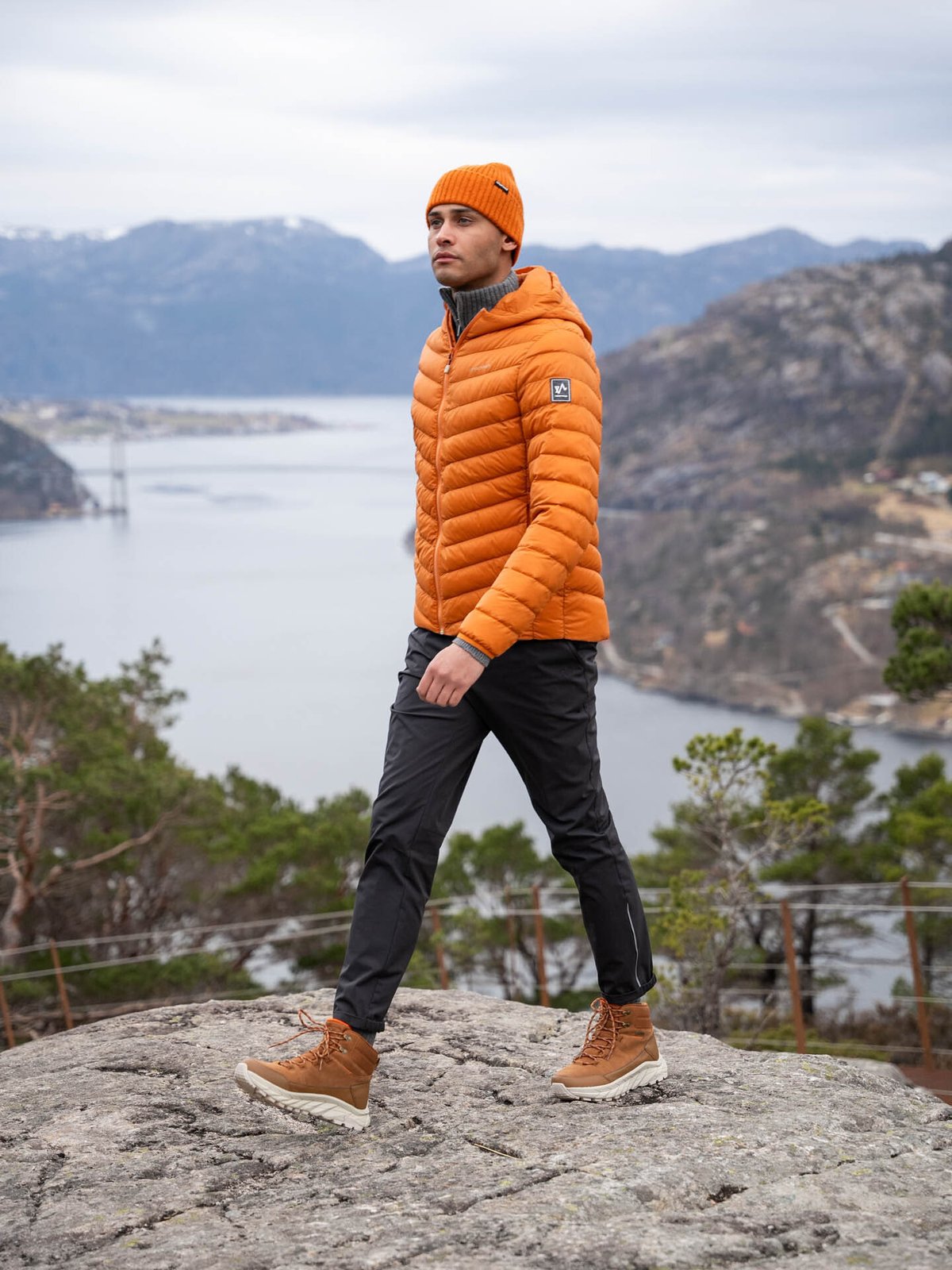 Twentyfour Finse Super Light Dunjakke Rustorange