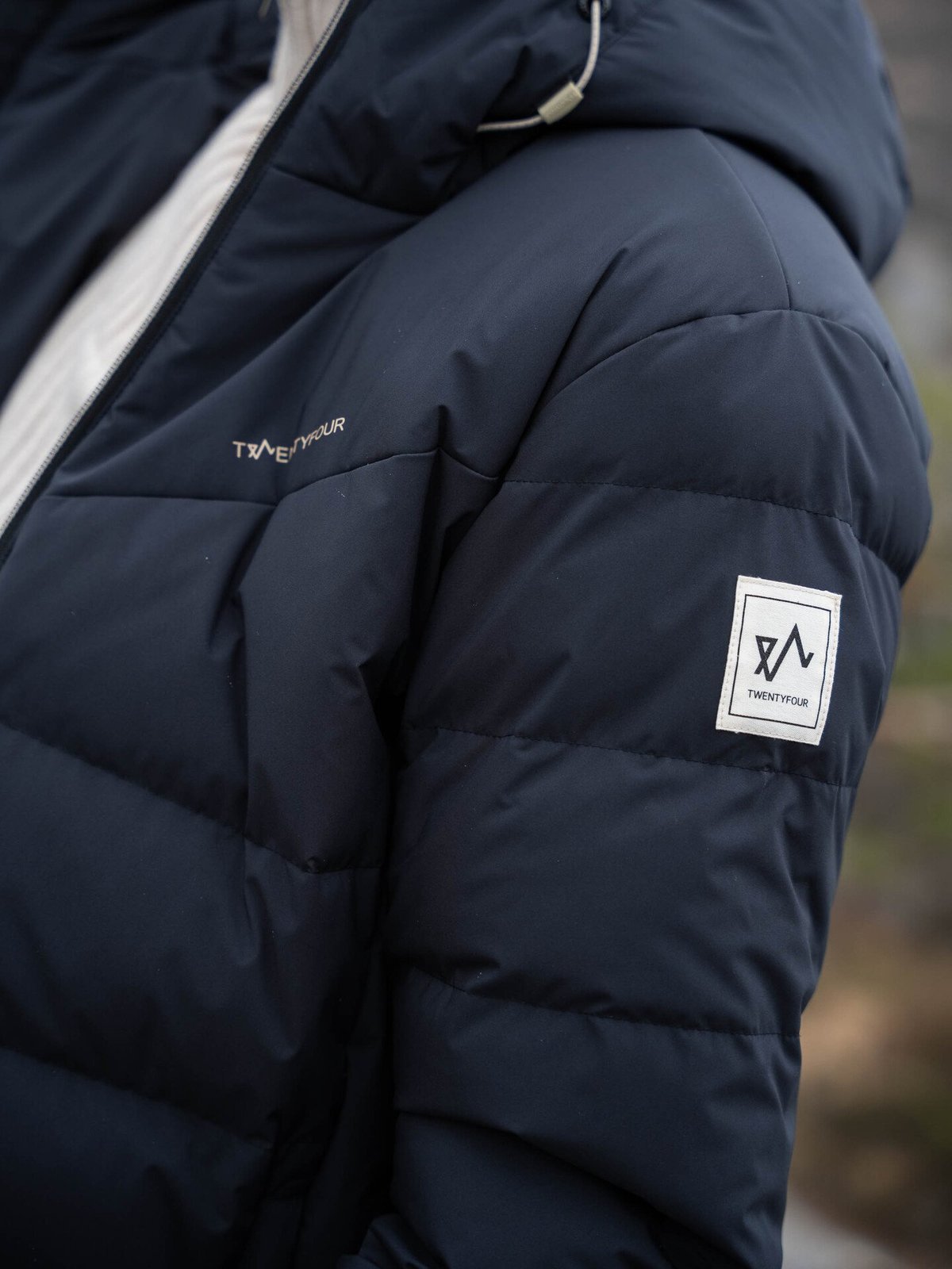 Twentyfour Finse Origin Dunjakke Skyggesort