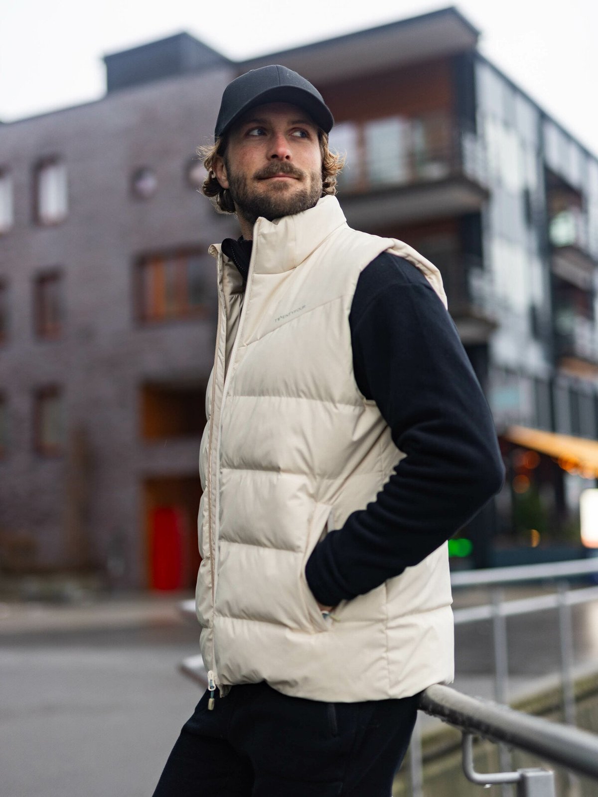 Twentyfour Finse Origin Dunvest Gråhvit