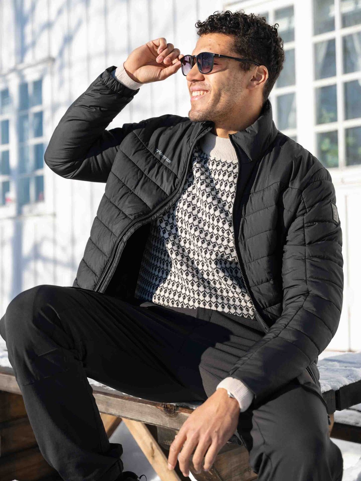 Twentyfour Mode Thermal Jakke Sort