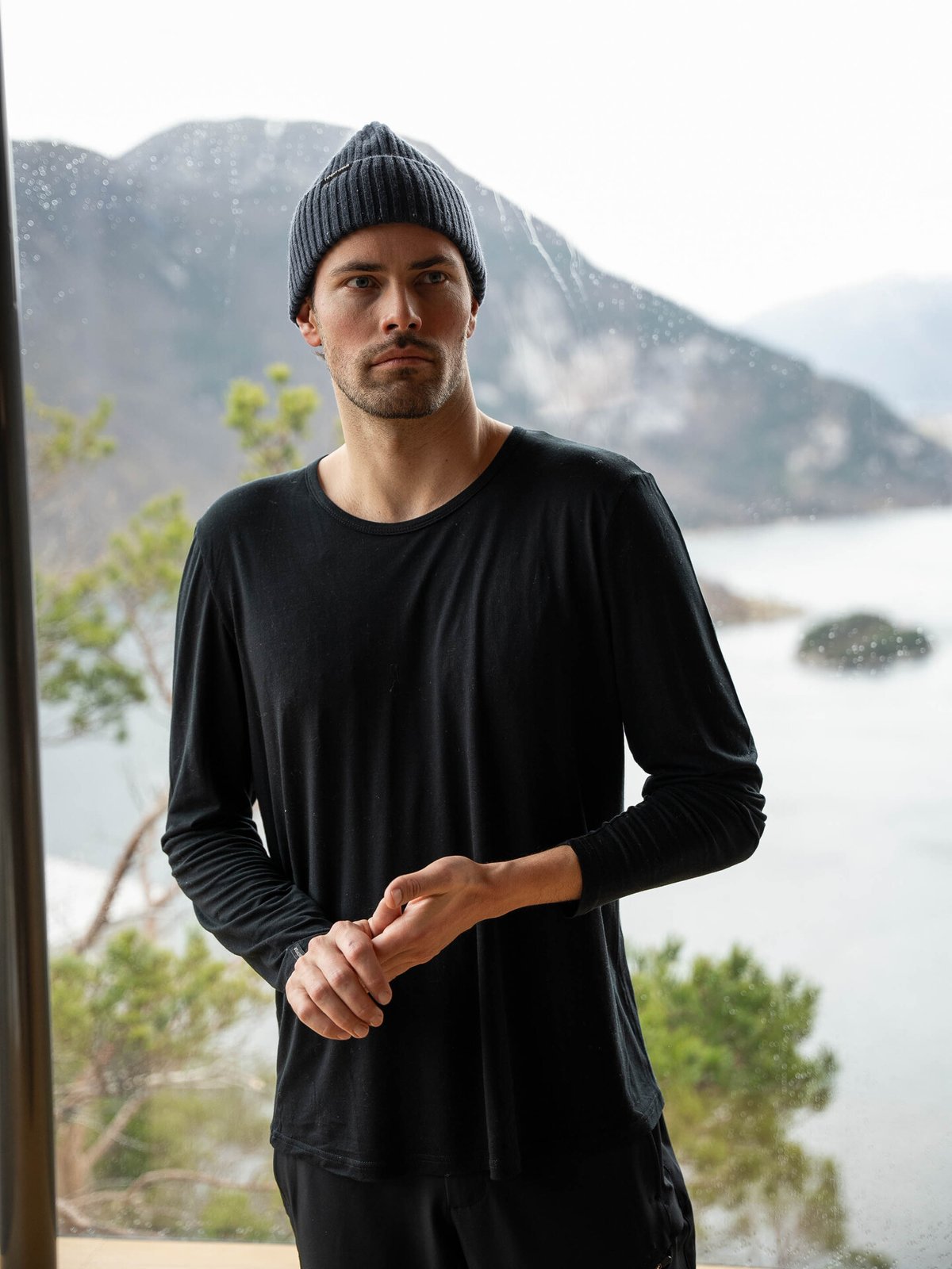 Twentyfour Mode Ullmix Topp Sort