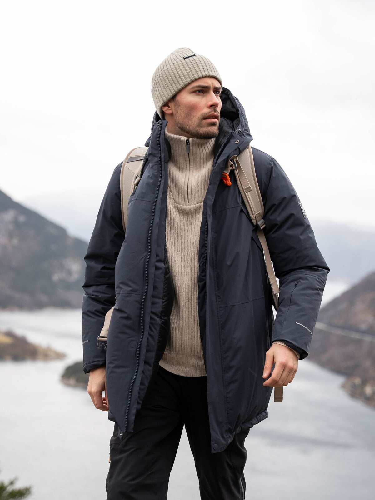 Twentyfour & Ryggsekk 35L Sand