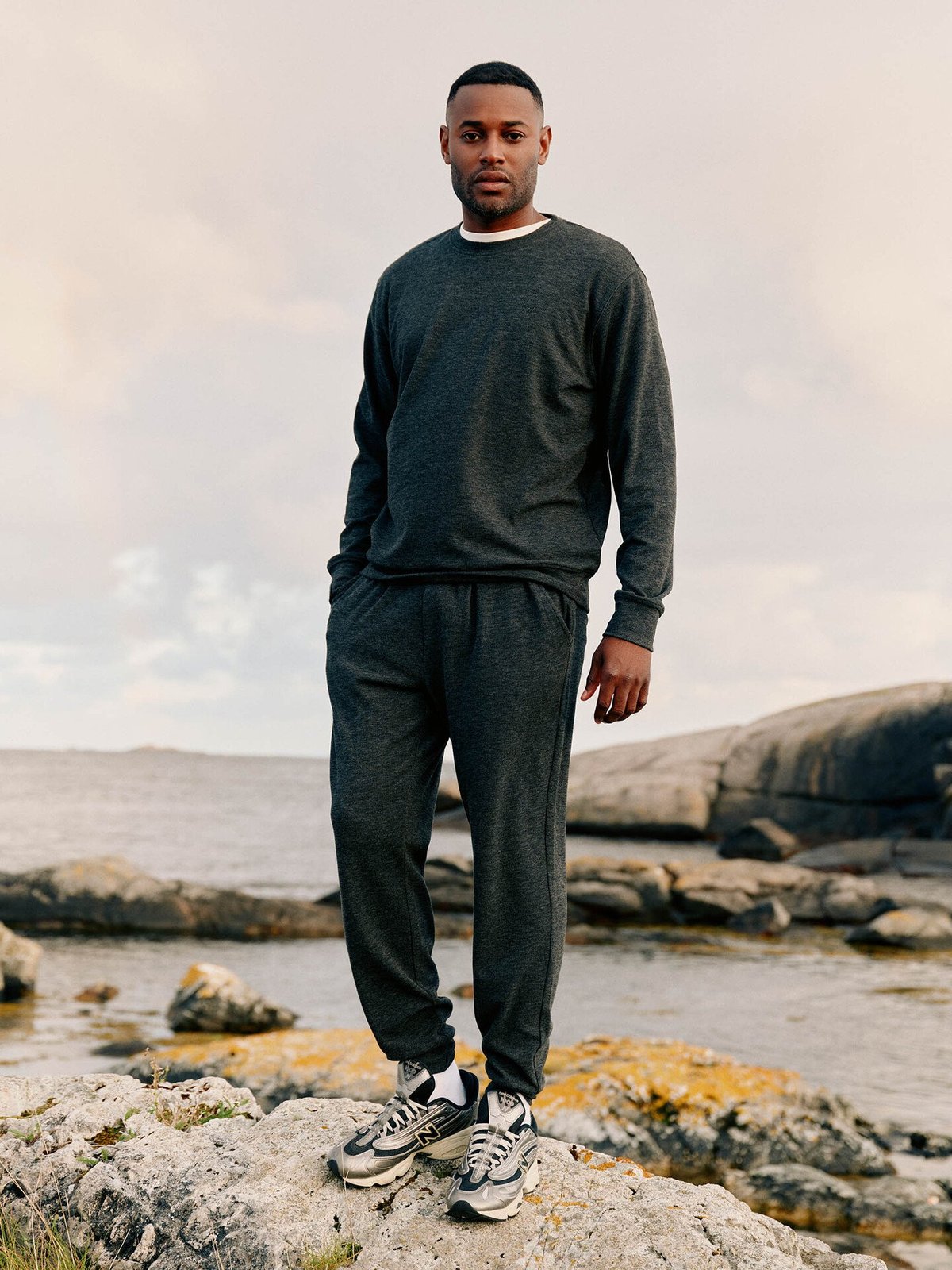 Twentyfour Mode Comfy Genser Sort