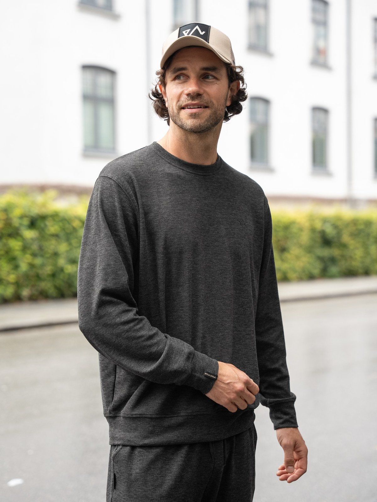 Twentyfour Mode Comfy Genser Sort