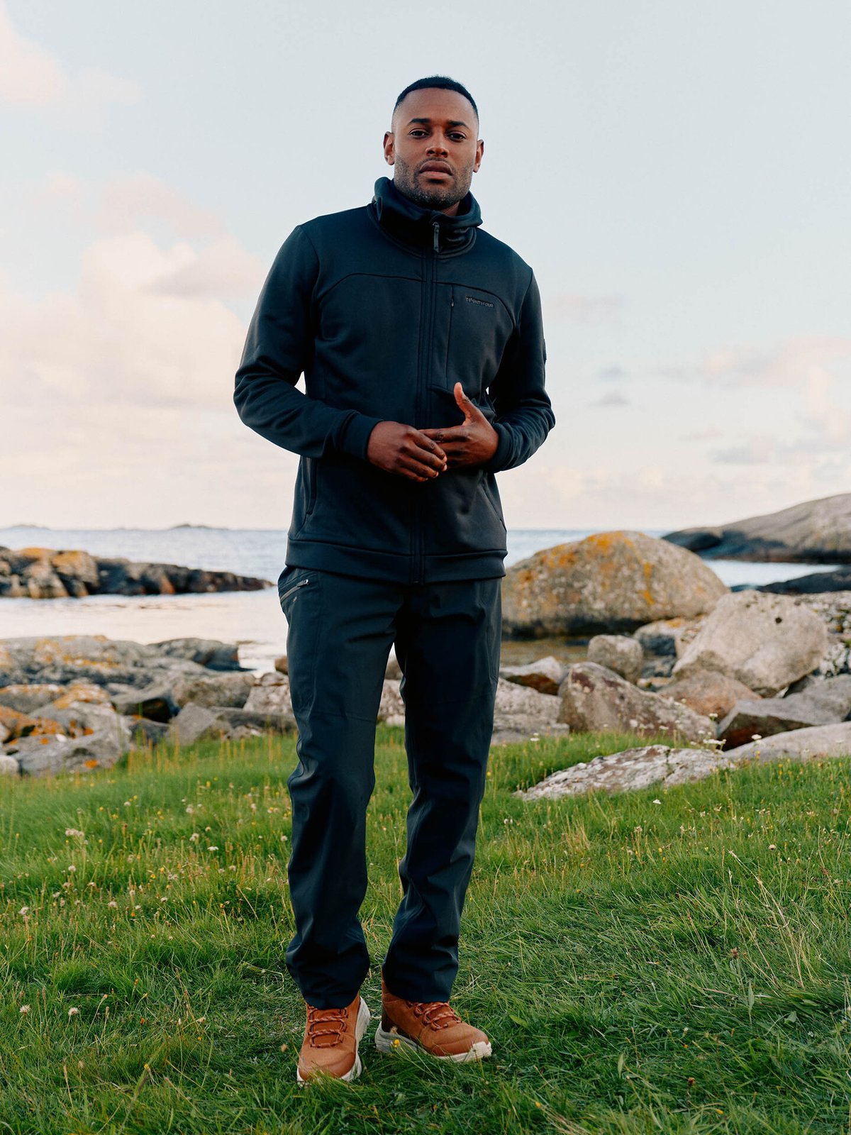 Twentyfour Venture Air Hoodie Sort