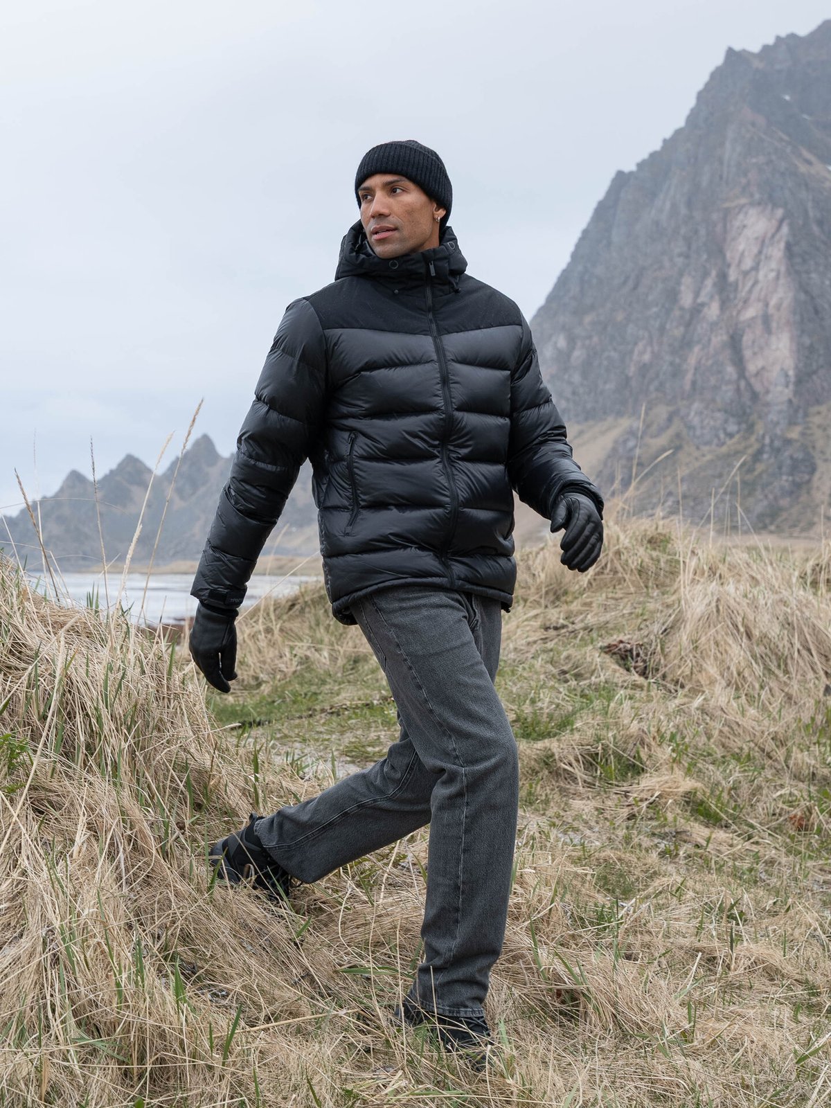 Twentyfour Aurora Warm Dunjakke Sort