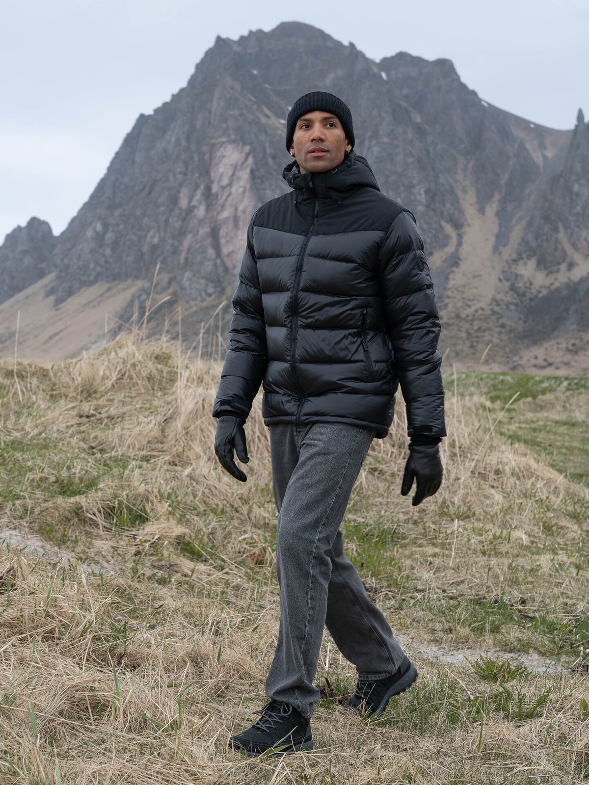 Twentyfour Aurora Warm Dunjakke Sort