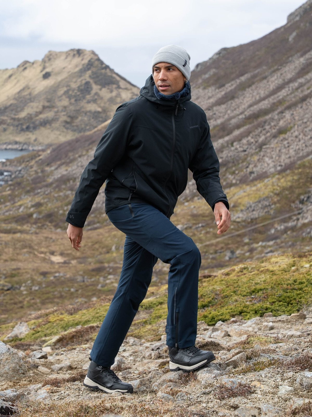 Twentyfour Aurora 2-Lags Skalljakke Sort