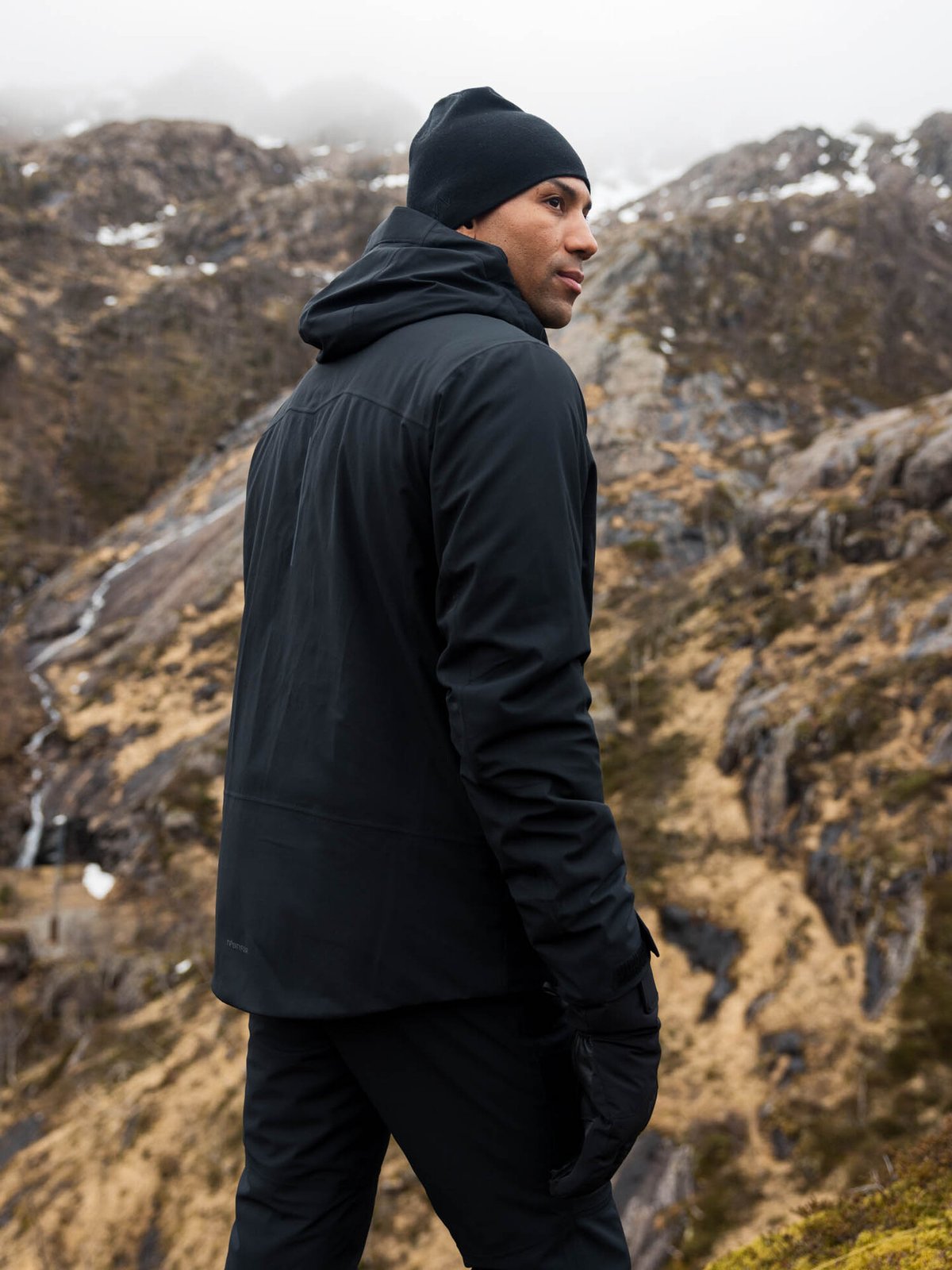 Twentyfour Aurora Primaloft Skalljakke Sort