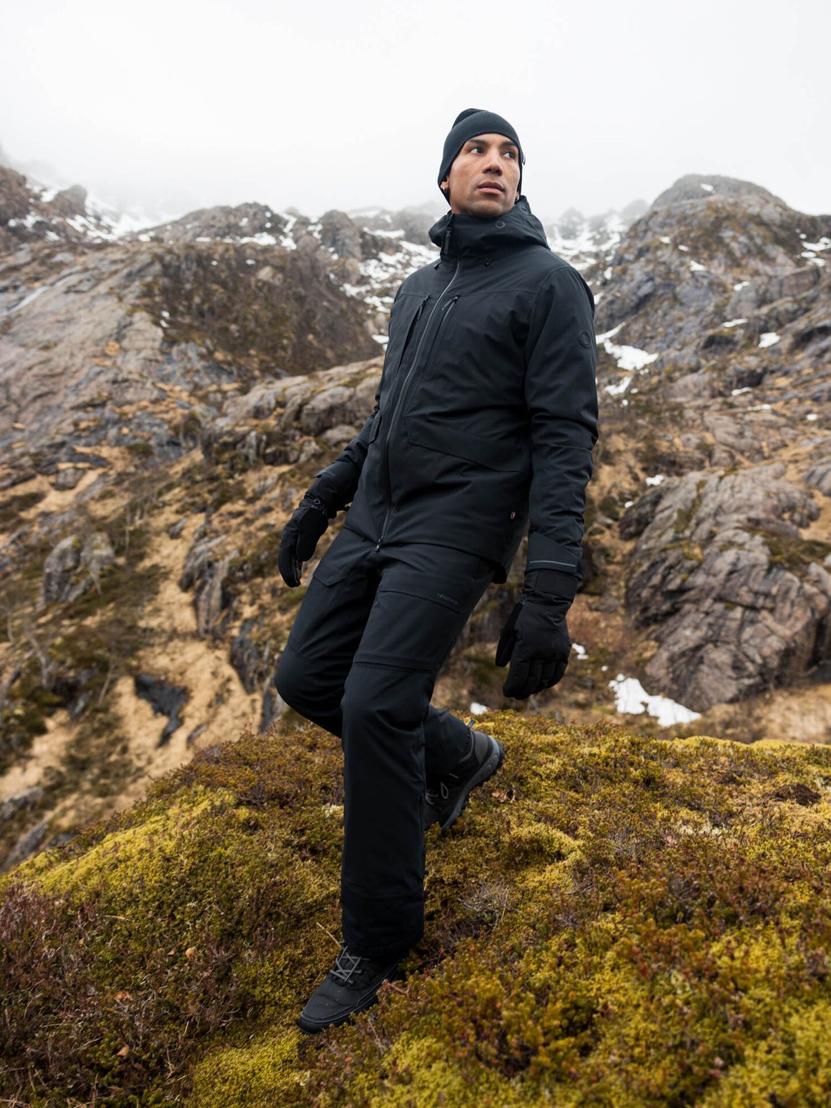 Twentyfour Aurora Primaloft Skalljakke Sort