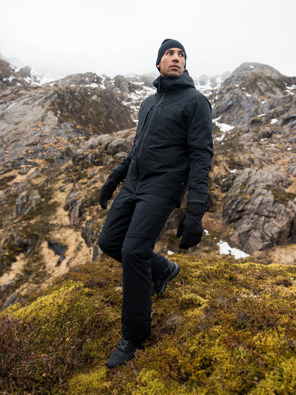 Twentyfour Aurora Primaloft Skalljakke Sort