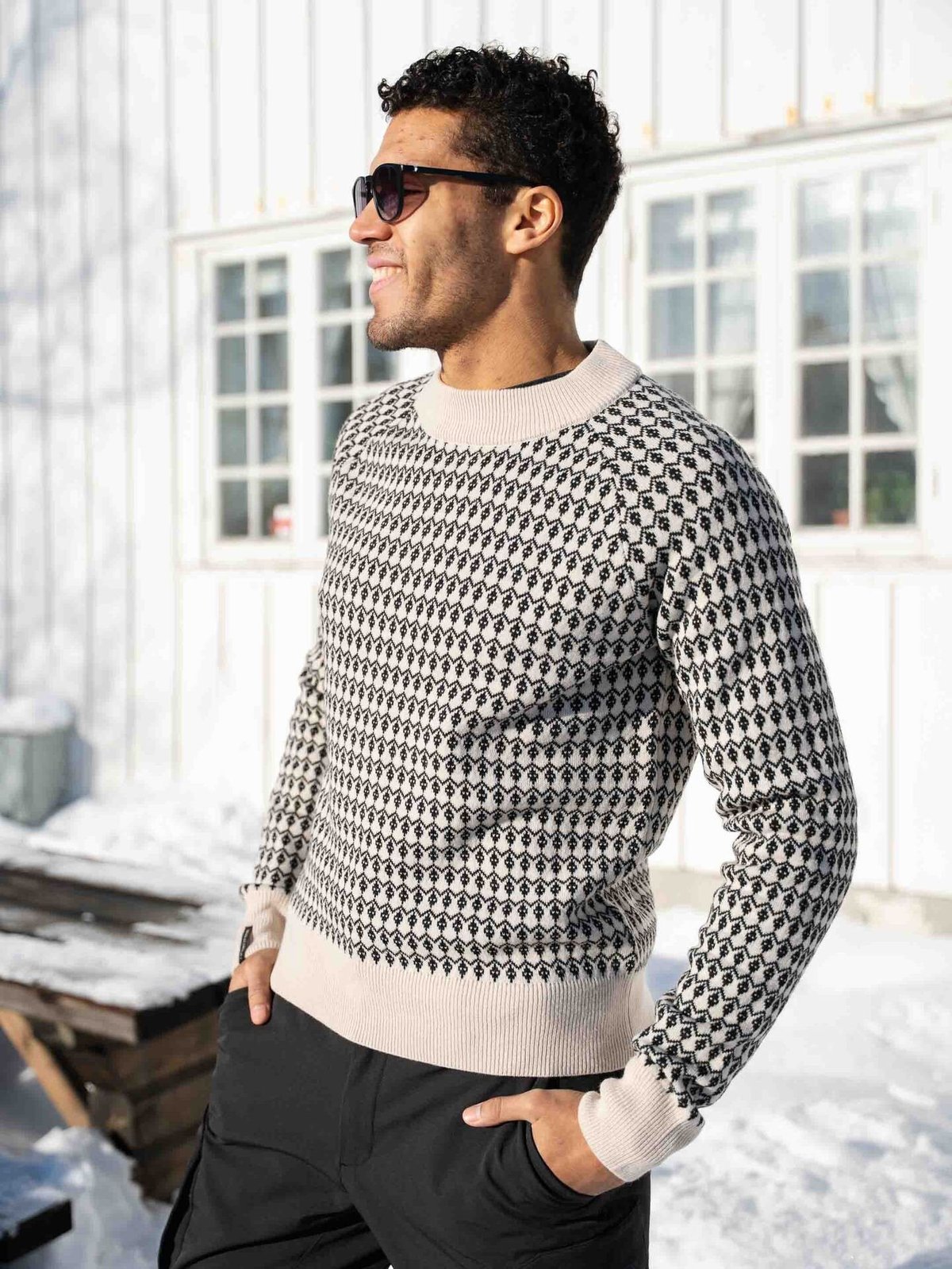 Twentyfour Aurora Ullgenser Gråhvit