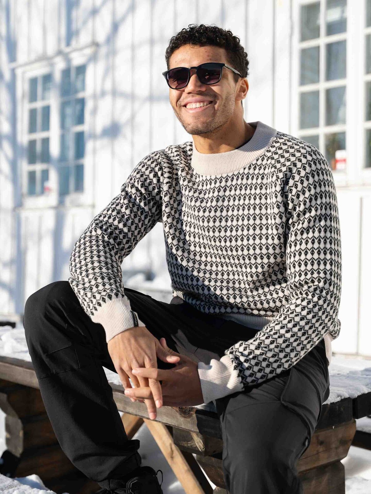 Twentyfour Aurora Ullgenser Gråhvit