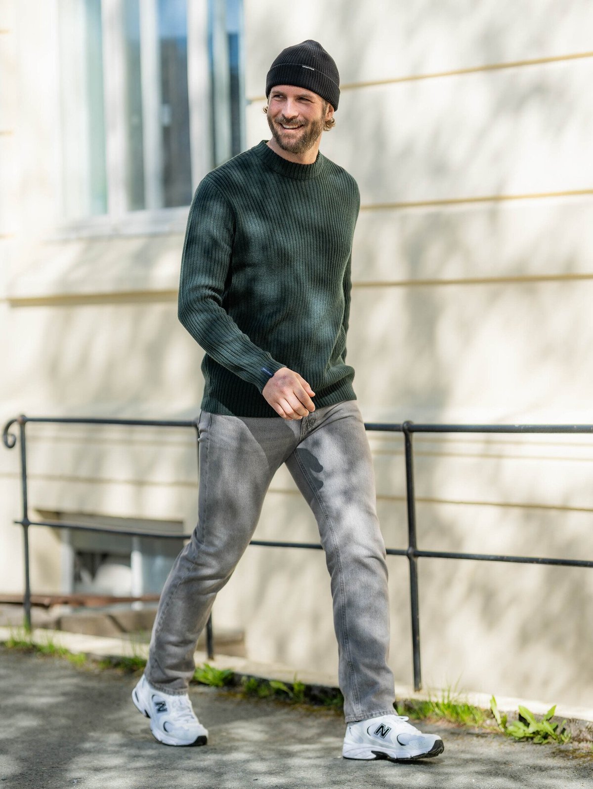 Twentyfour Mode Rib RN Sweater Dyp Grønn