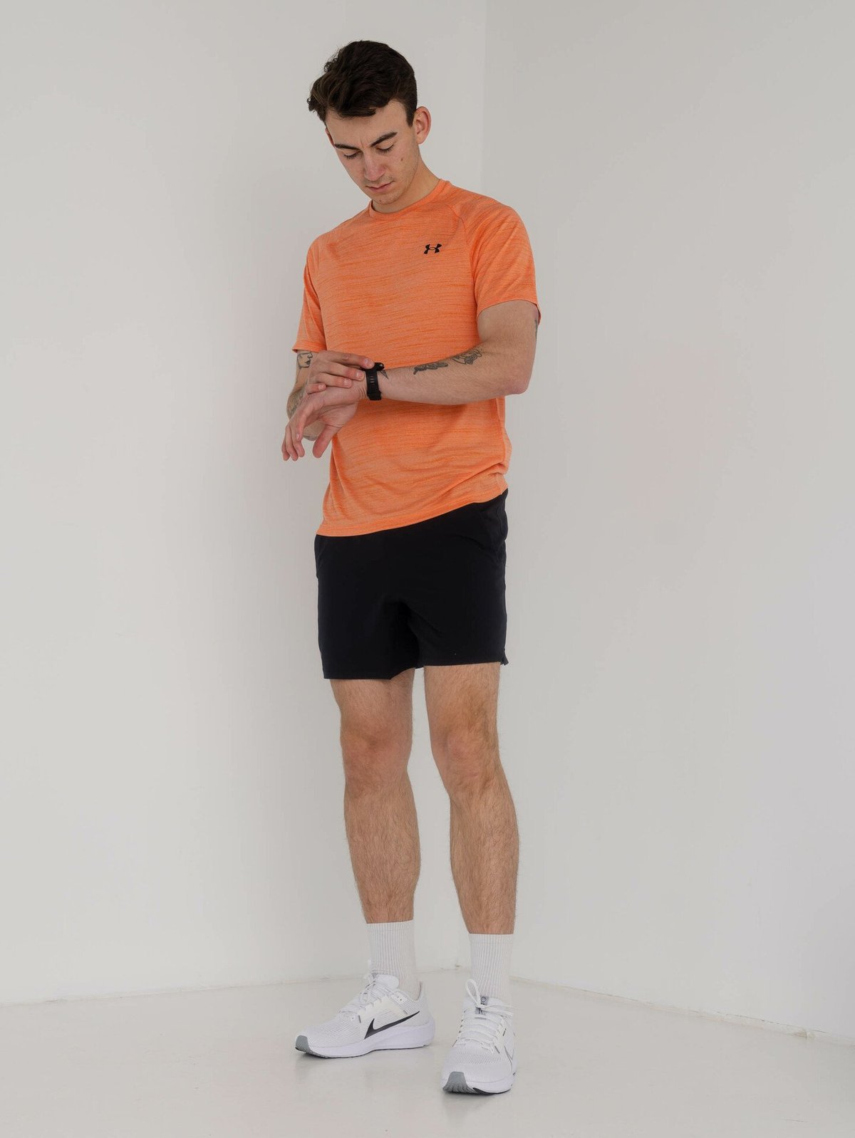 Under Armour Vanish Woven 6in Shorts Black / Pitch Gray