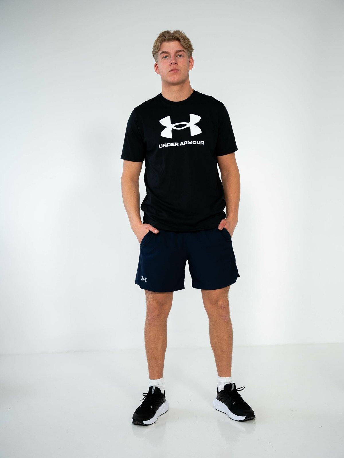 Under Armour Vanish Woven 6in Shorts Midnight Navy / Mood Gray