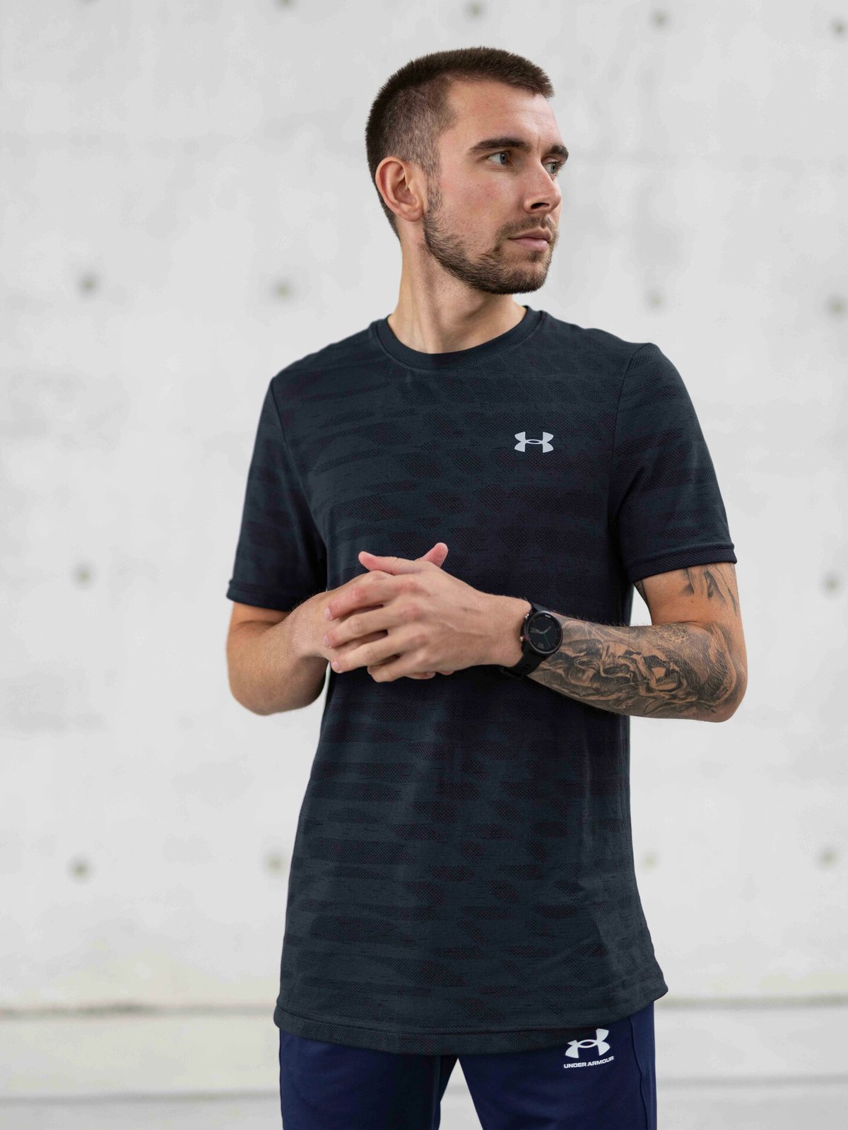 Under Armour Seamless Novelty Short Sleeve Black / Mod Grey